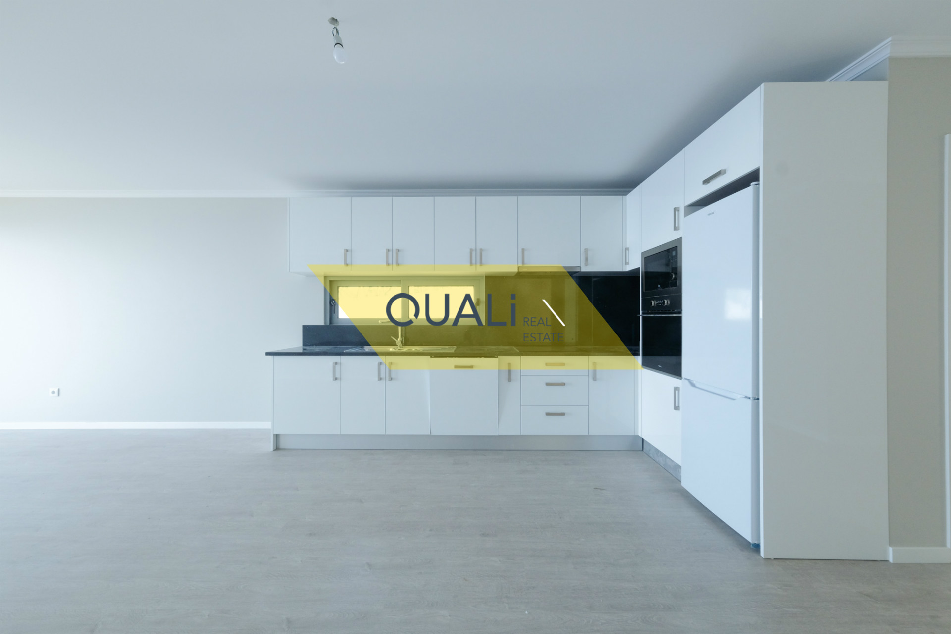 Modern 3 bedroom villa in Calheta - Madeira Island - €335.000,00