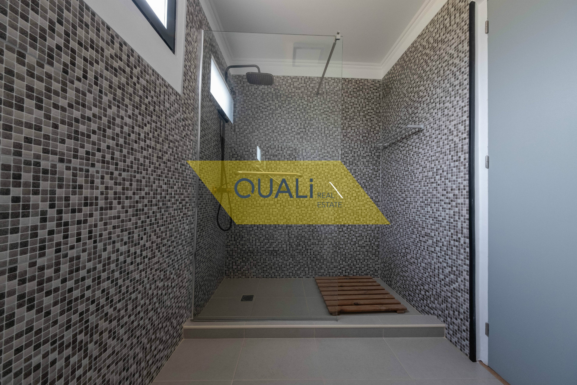 Excelentes moradias - Ponta do Pargo - Ilha da Madeira - €335.000,00