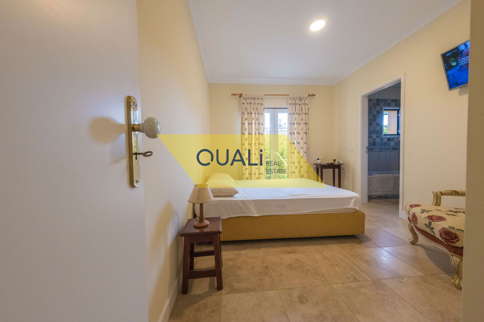 Casa independiente 4 dormitorios- En venta, insertada en Quinta Salgado-Porto Santo - € 780,000.00