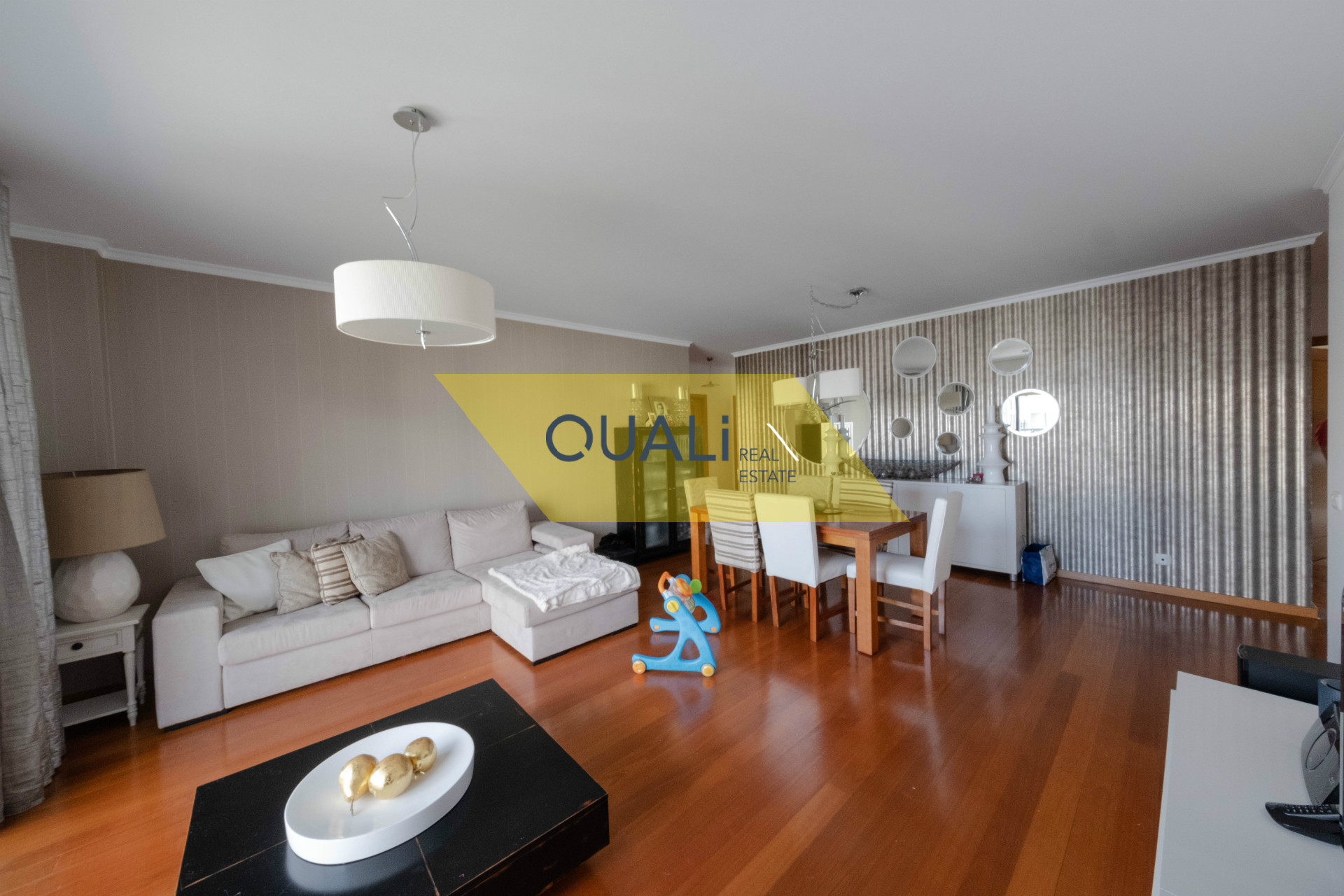 Eccellente appartamento con 3 camere da letto a Barreiros - Funchal - € 261.000,00