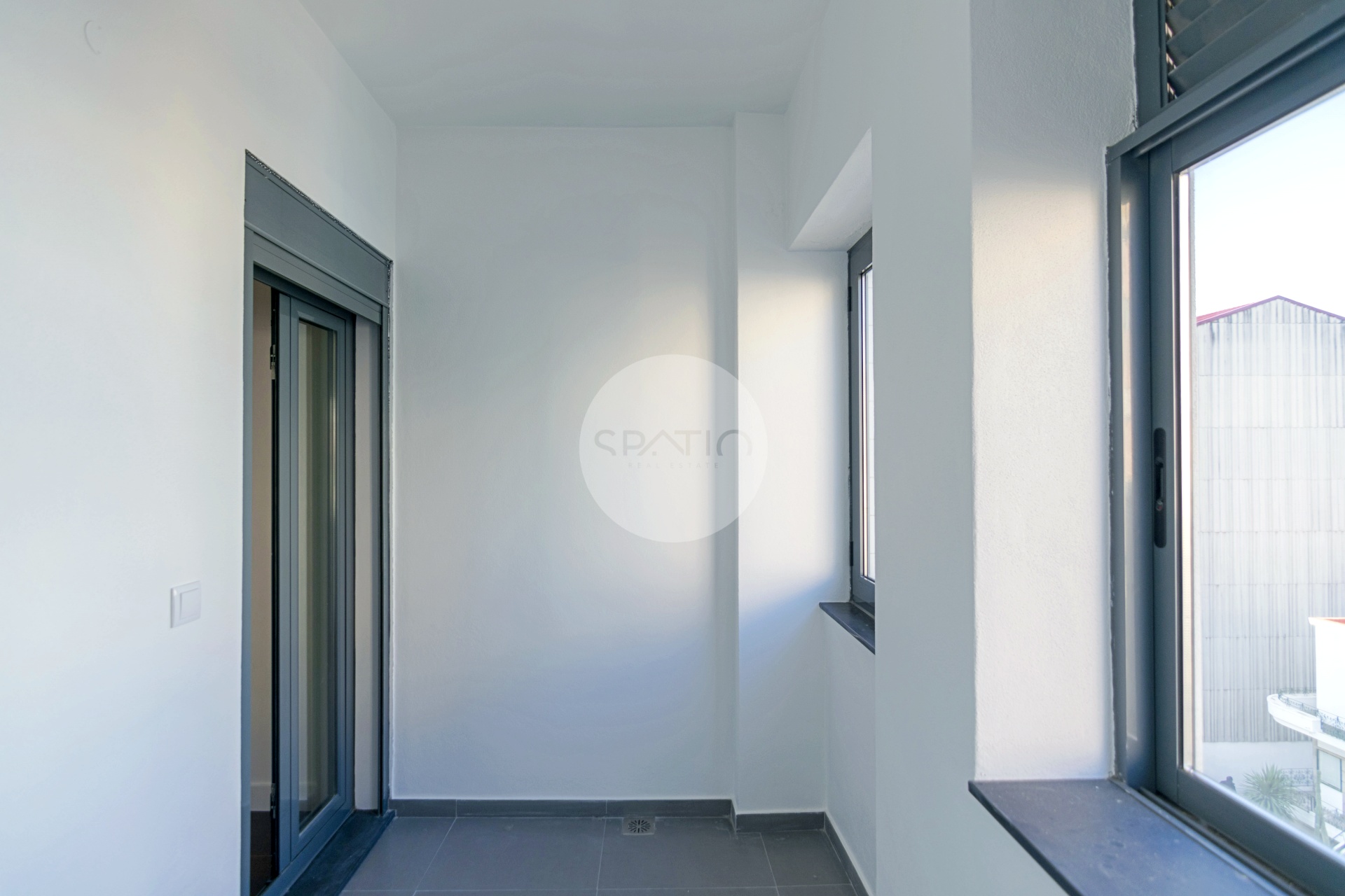 Apartamento T4 Novo * Rotunda da Boavista