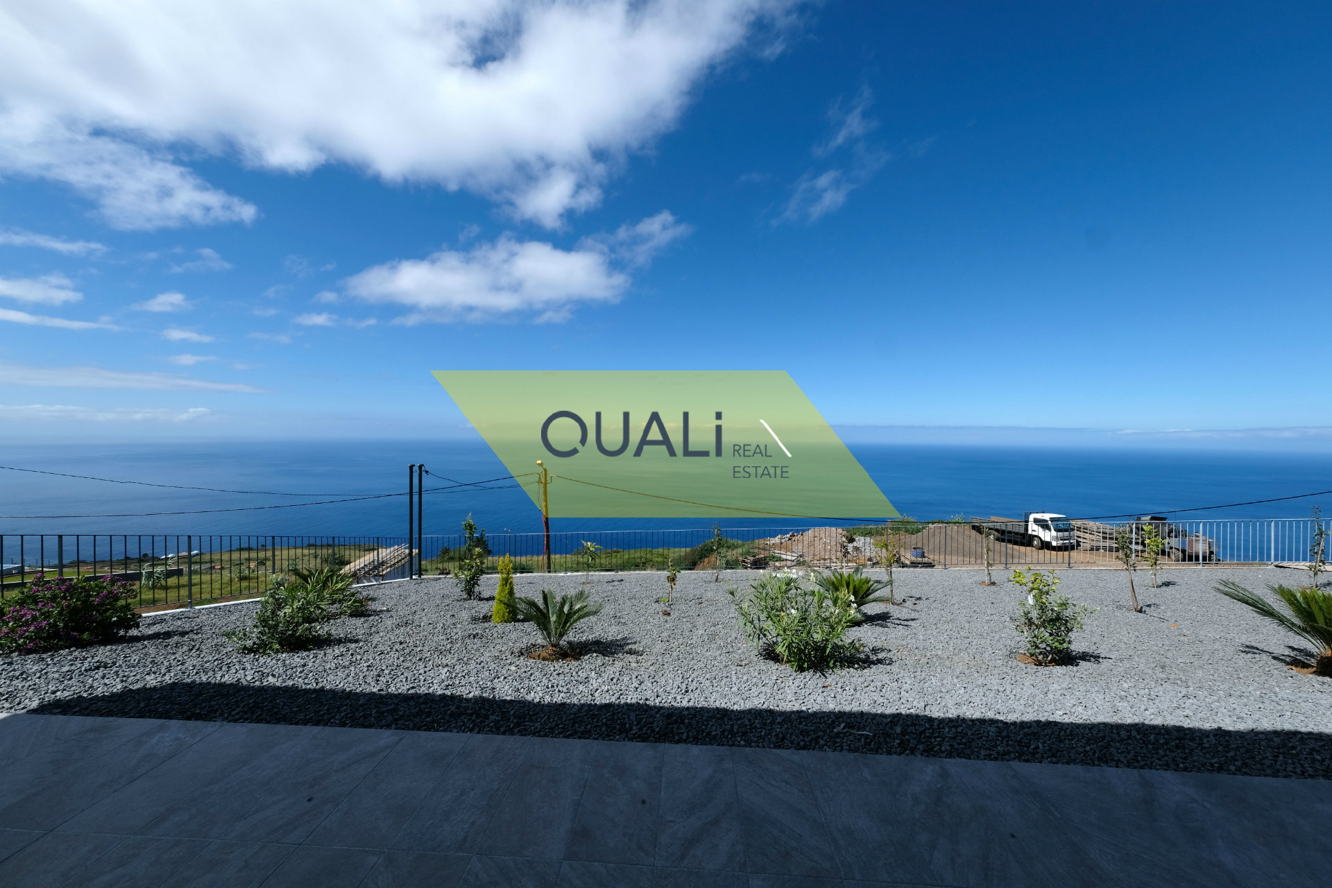 Modern 3 bedroom villa in Calheta - Madeira Island - €335.000,00
