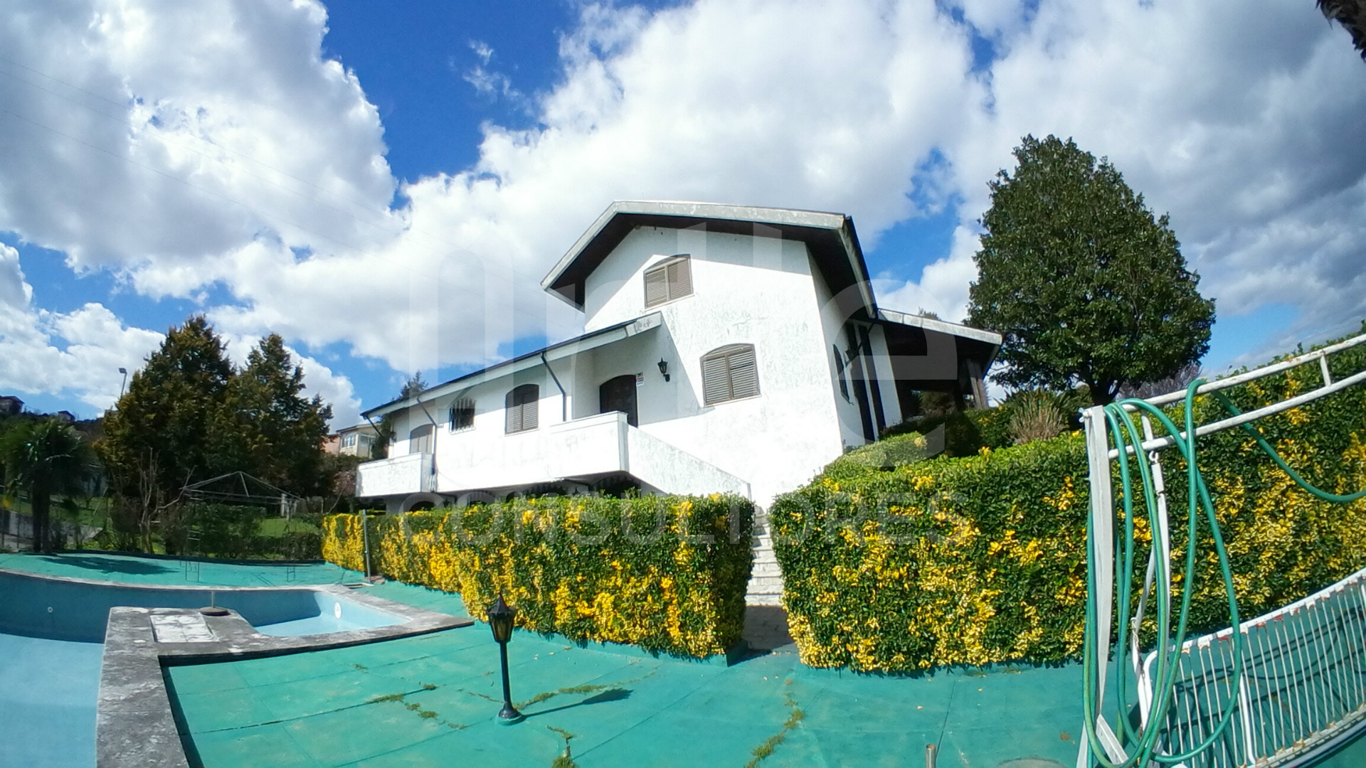 Maison isolée 6 Chambre(s)