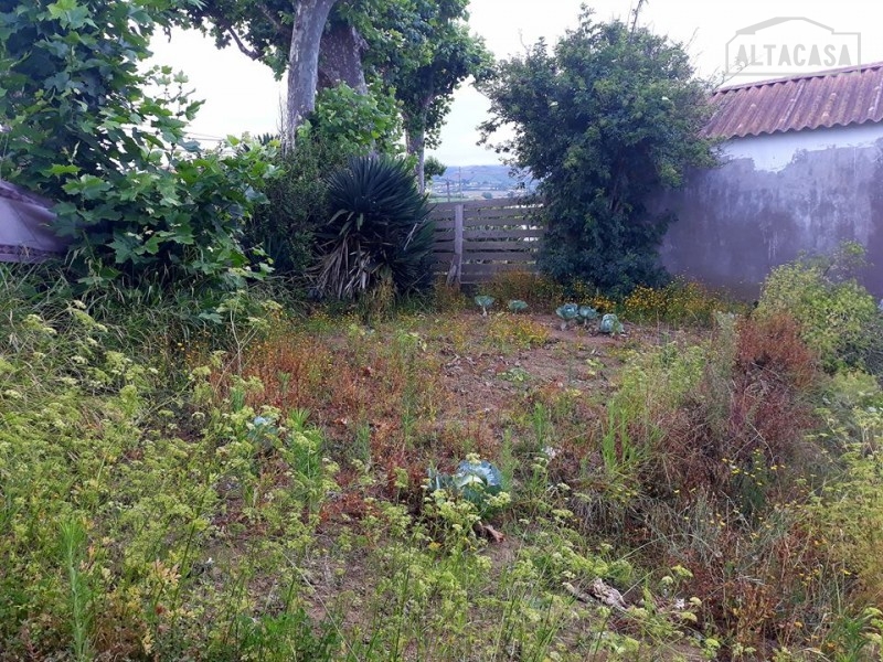 Moradia para Restaurar T1