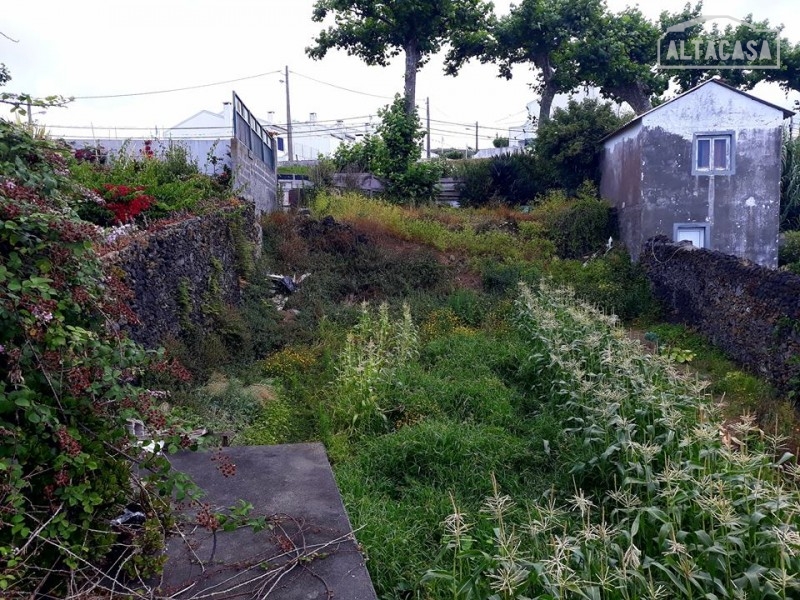 Moradia para Restaurar T1