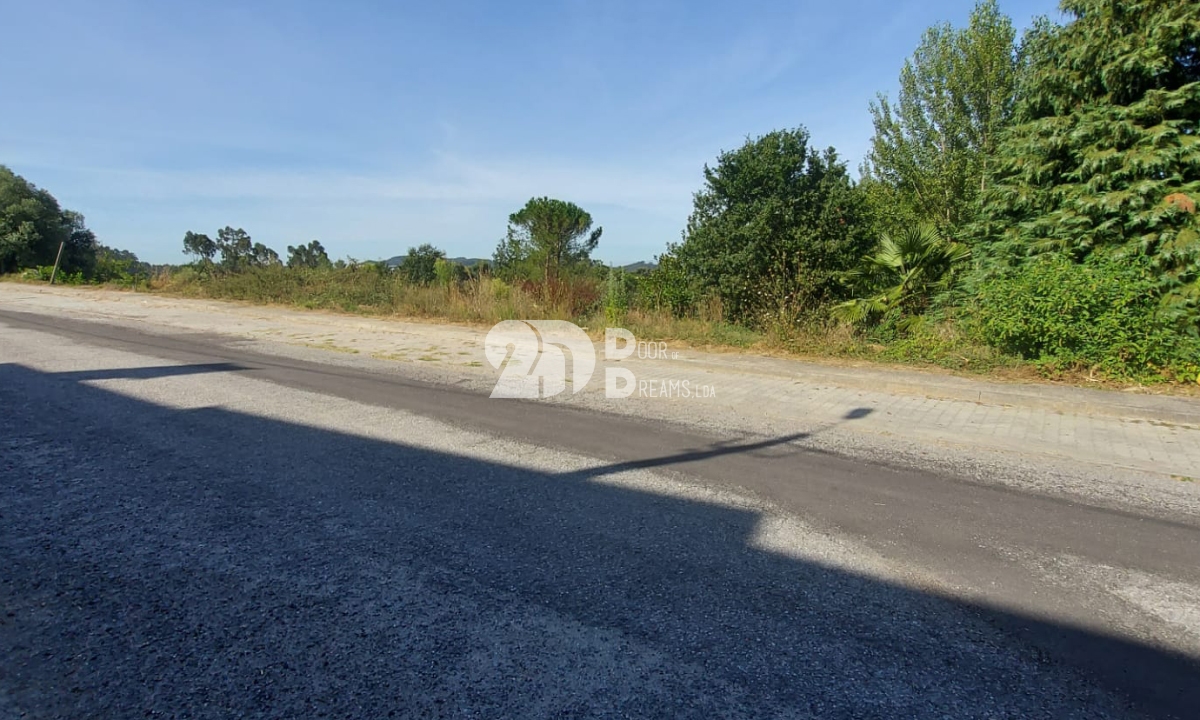 Lote de terreno Lemenhe