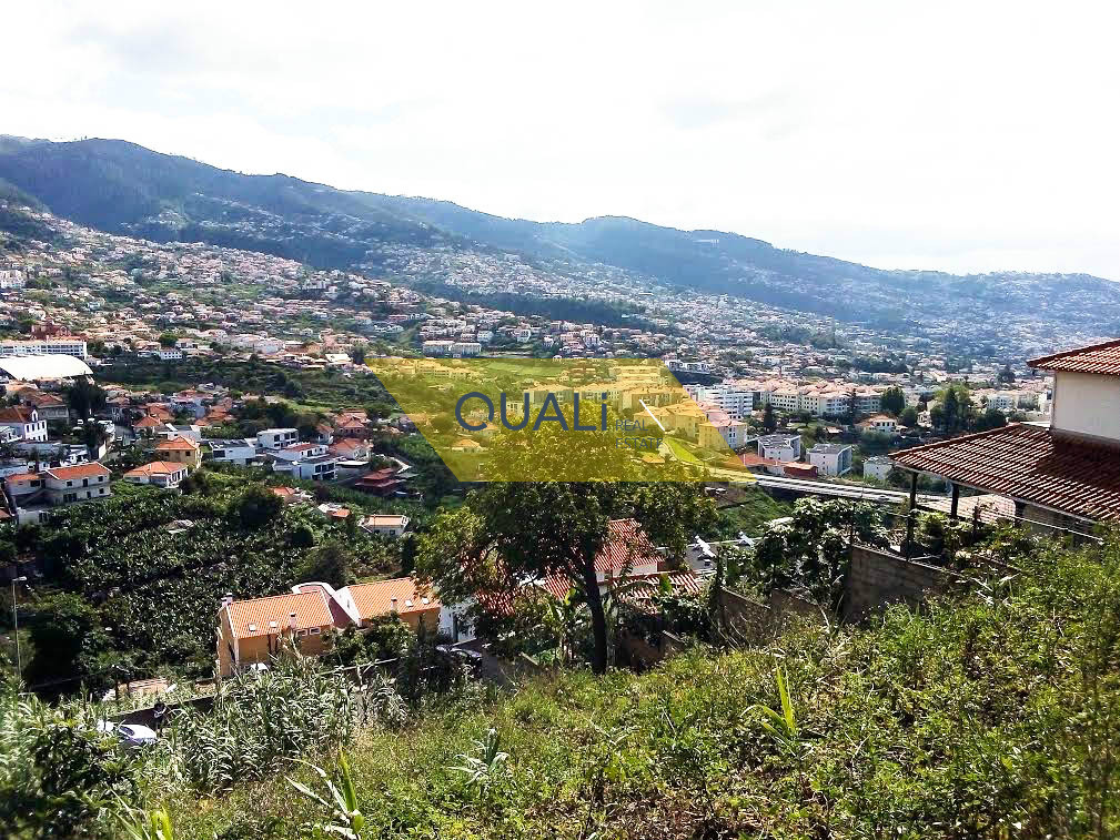 Stadtgrundstück mit 1250m2 -Funchal-Madeira Island - € 98.000,00