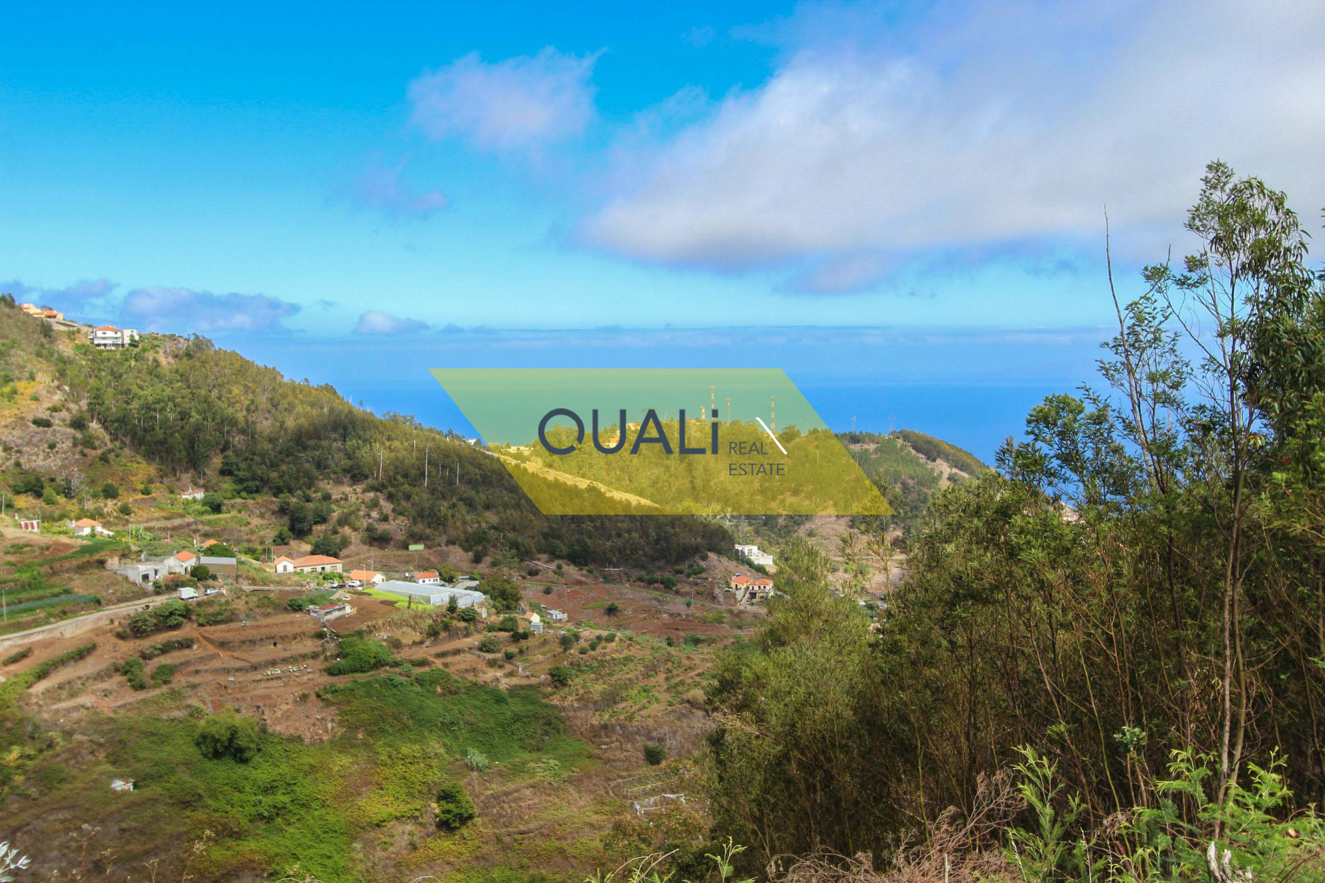 Grundstück mit 3140m2 - Caniço  - € 90.000,00