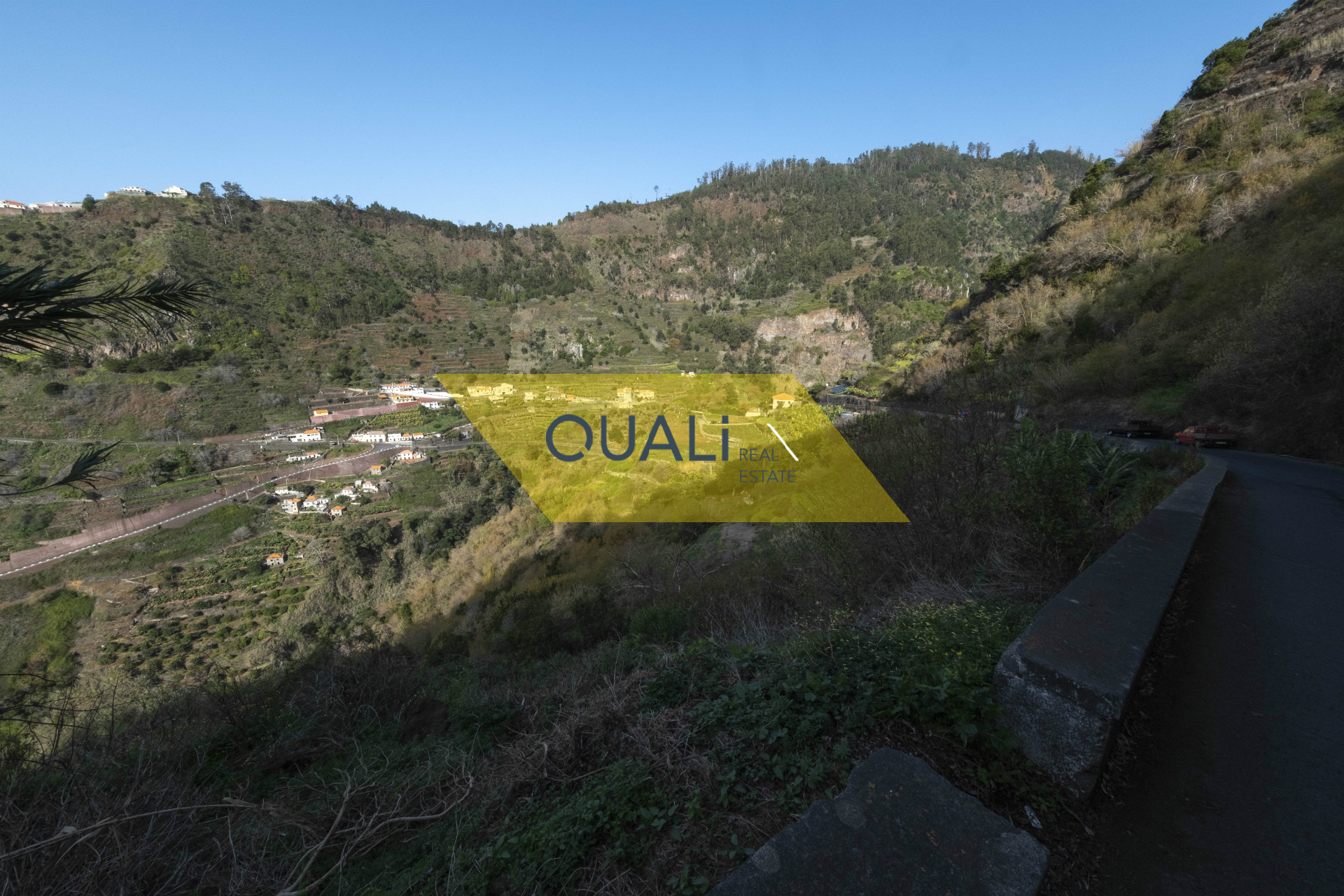 Prédio misto com possibilidade de investimento para Turismo Rural - €188.000,00