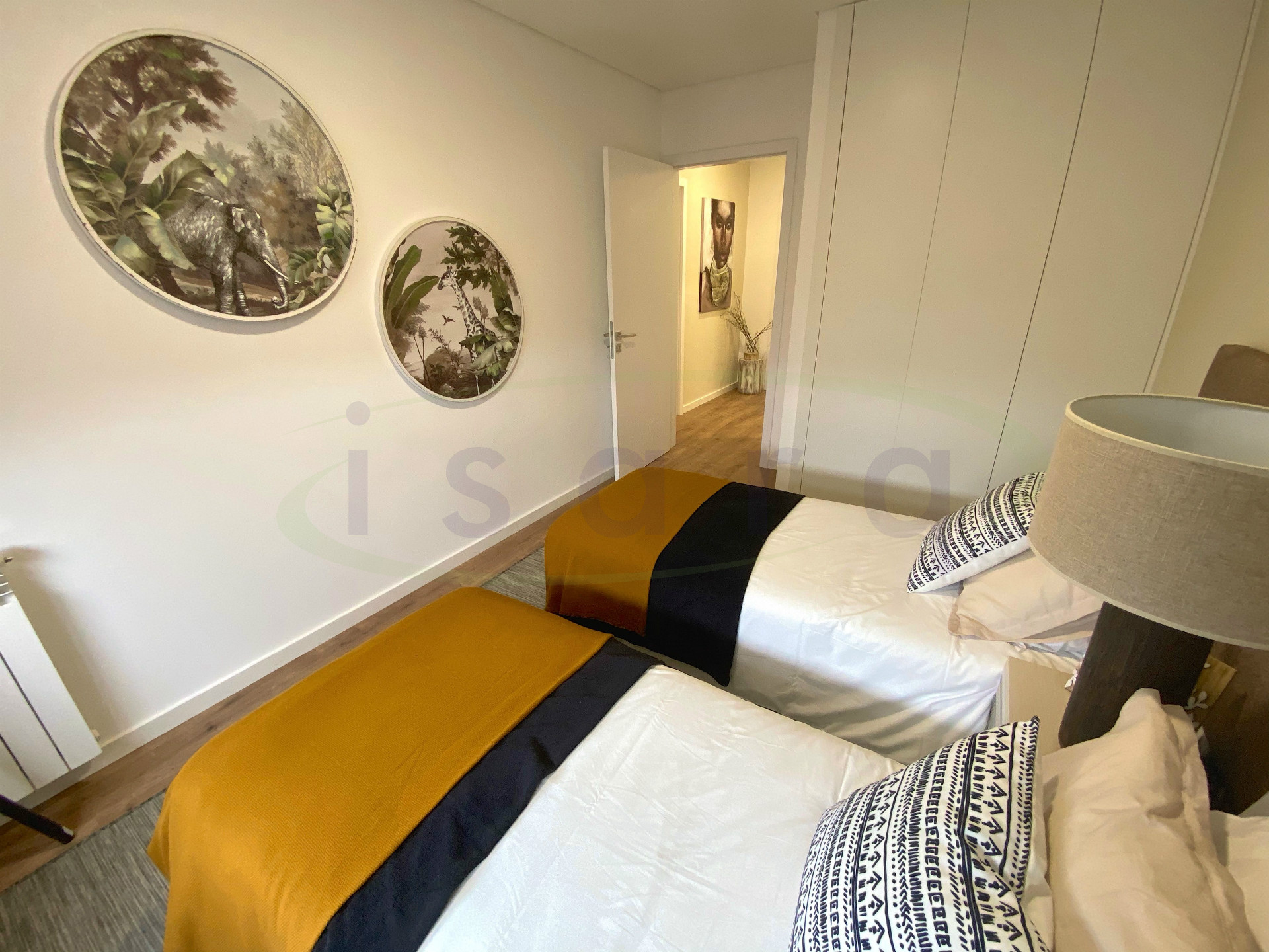 Appartement T2, Nouveau, avec terrace à 15min du Campus Universitaire de S João;