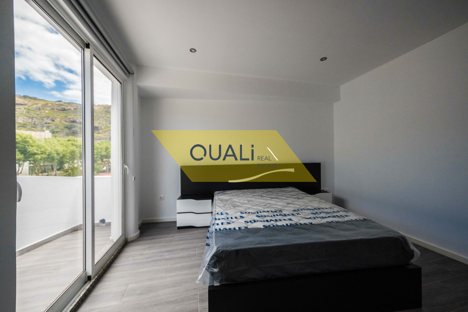 -Apartamento T1 no centro de Machico a dois minutos de zona balnear. €135.000,00