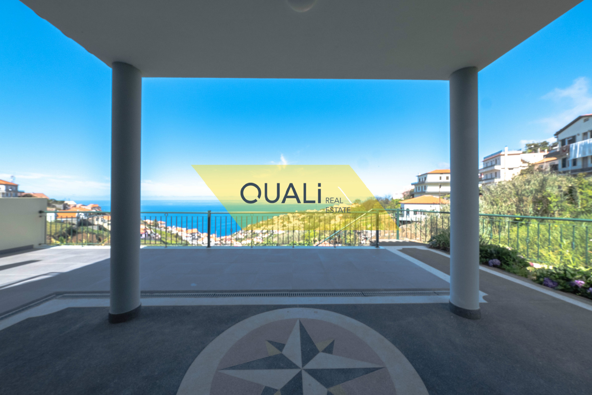 Moradia v3 com vista mar em Ribeira Brava - € 220.000,00