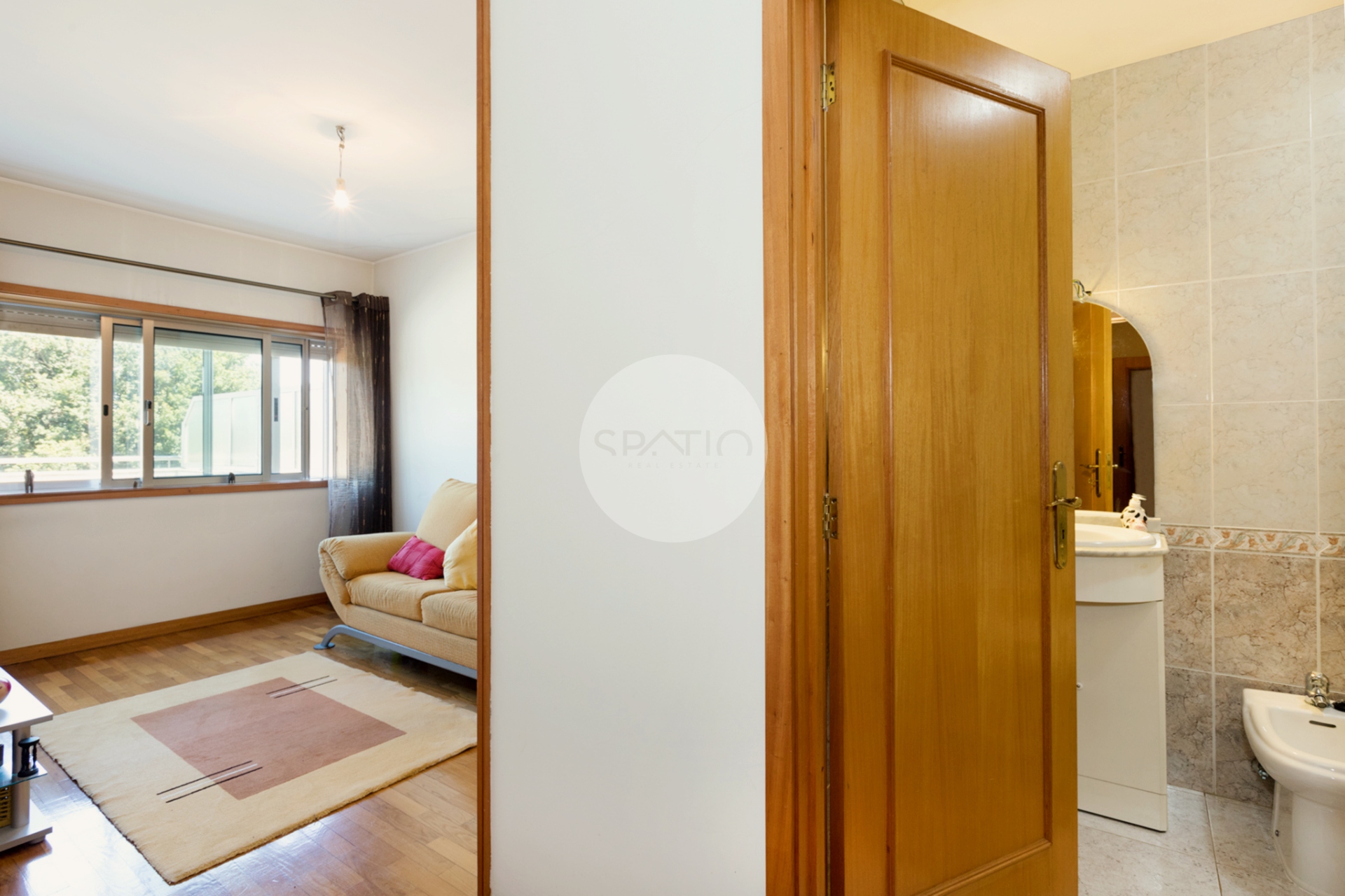 Apartamento T2 com Terraço * Maia