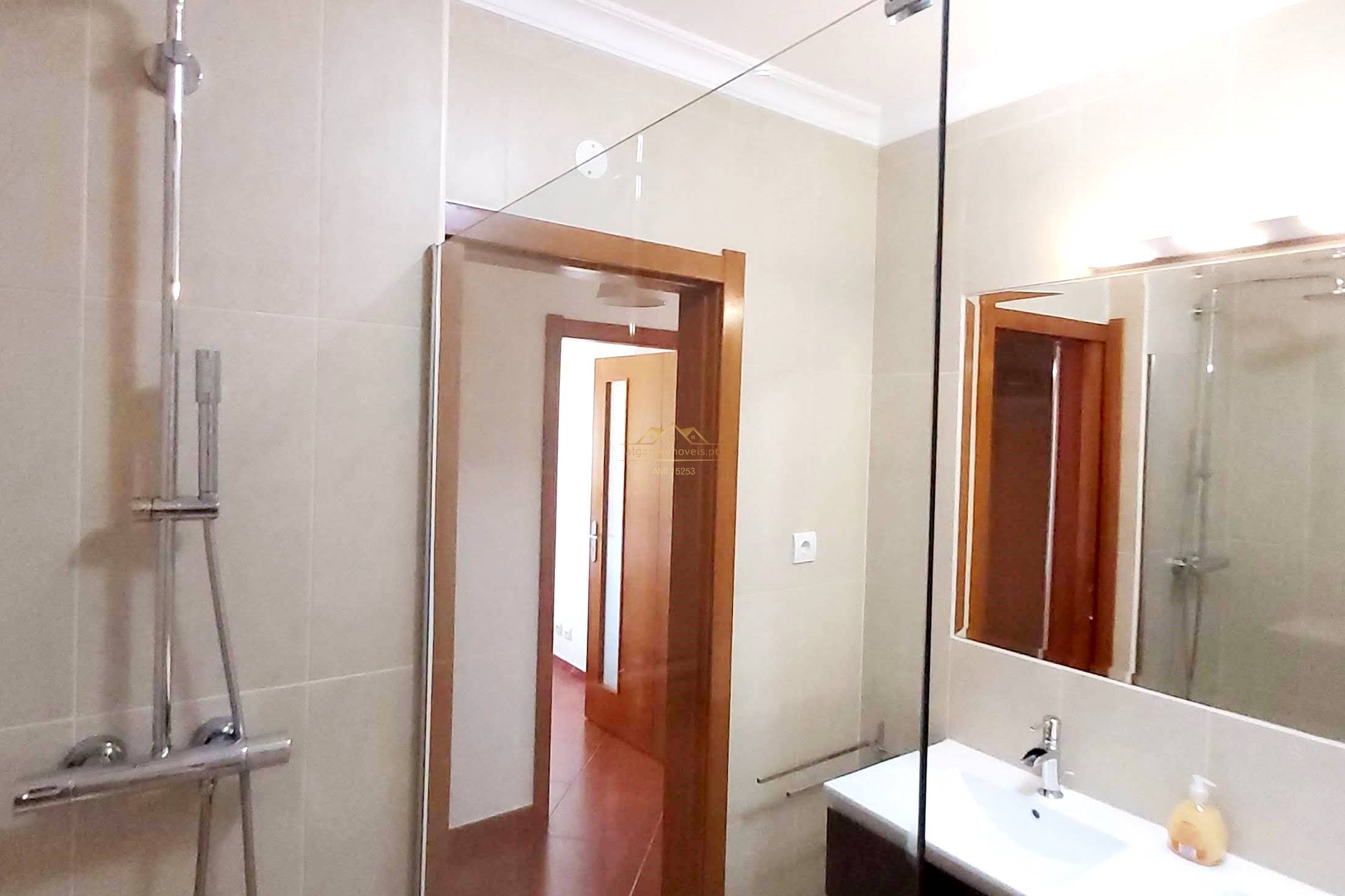 Apartamento T1 "Globe" para férias