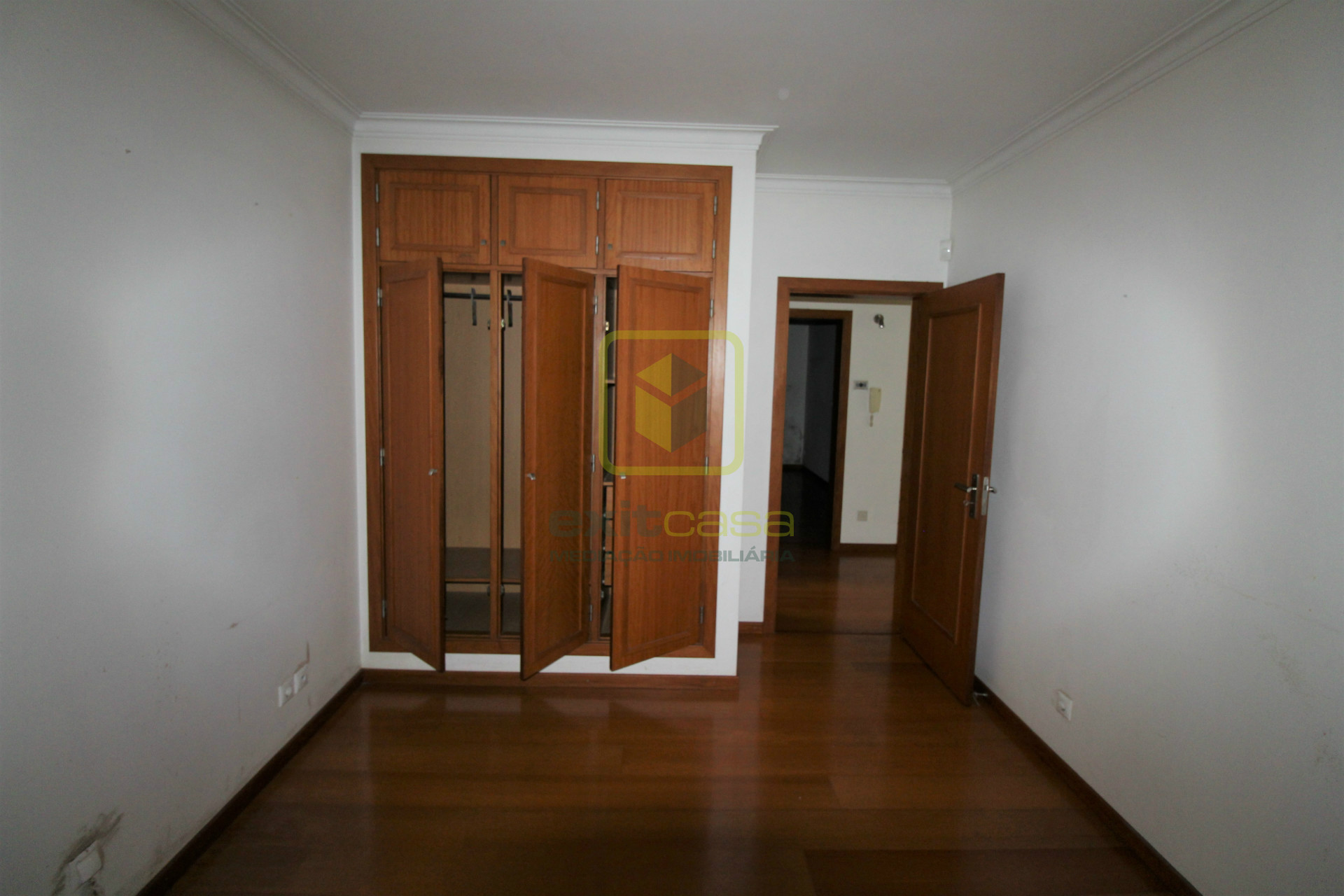 Semi-detached house T4