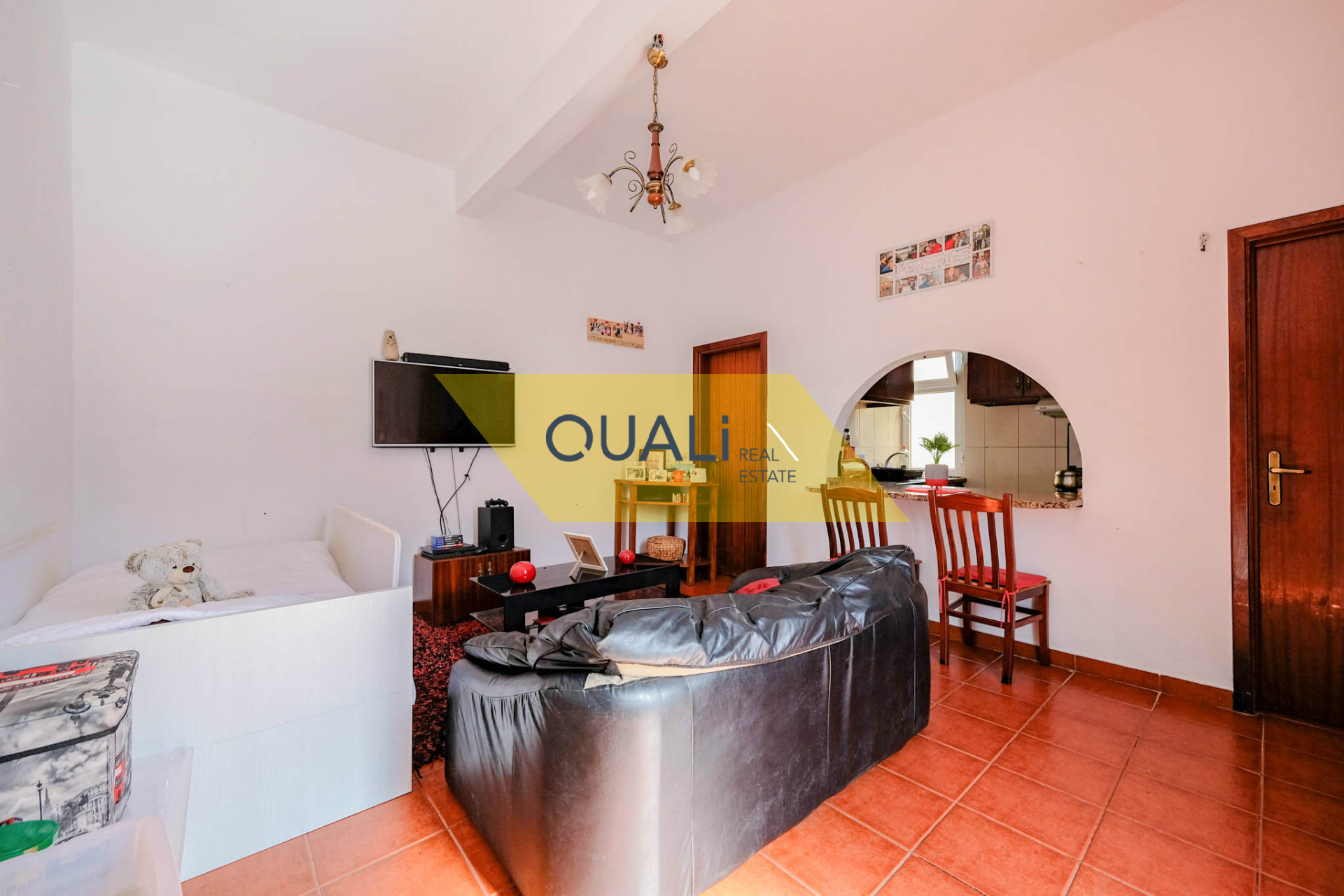 moradia t3 em ponta do sol a beira de estrada pronta habitar € 96.000