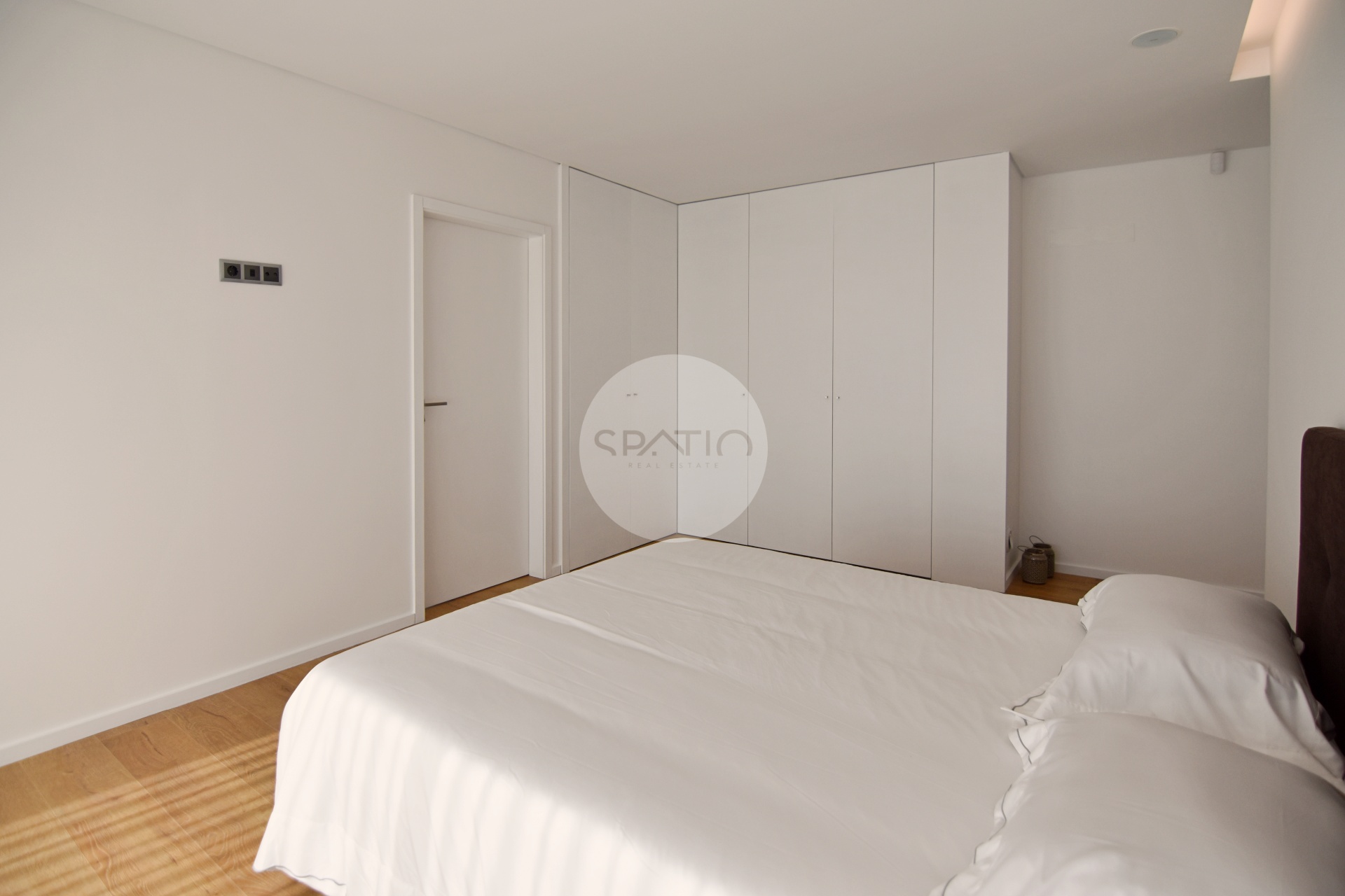 Moradia T2  NOVA - Caniçada * Gerês