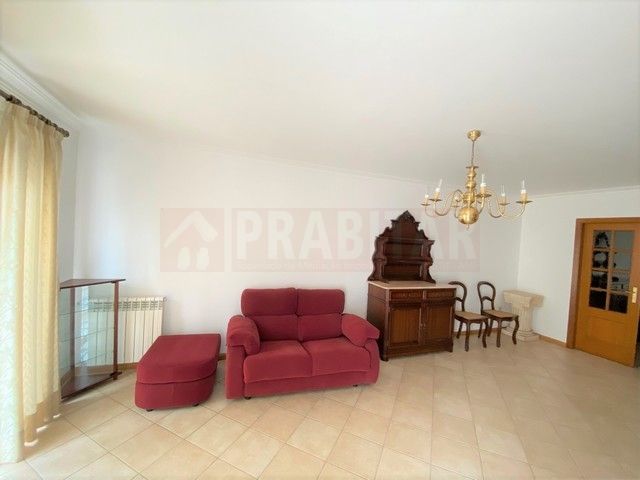  Moradia Geminada T4 em Assafarge