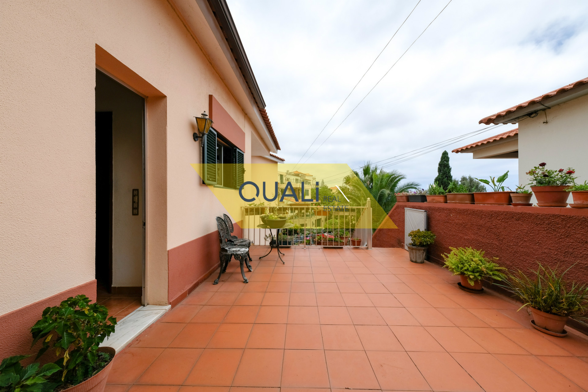  Fabulous 7 Bedroom Villa in Monte- Funchal - Madeira Island € 420.000,00