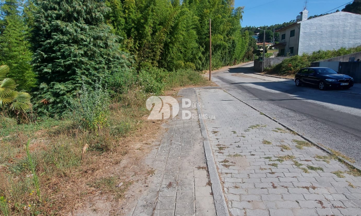 Lote de terreno Lemenhe