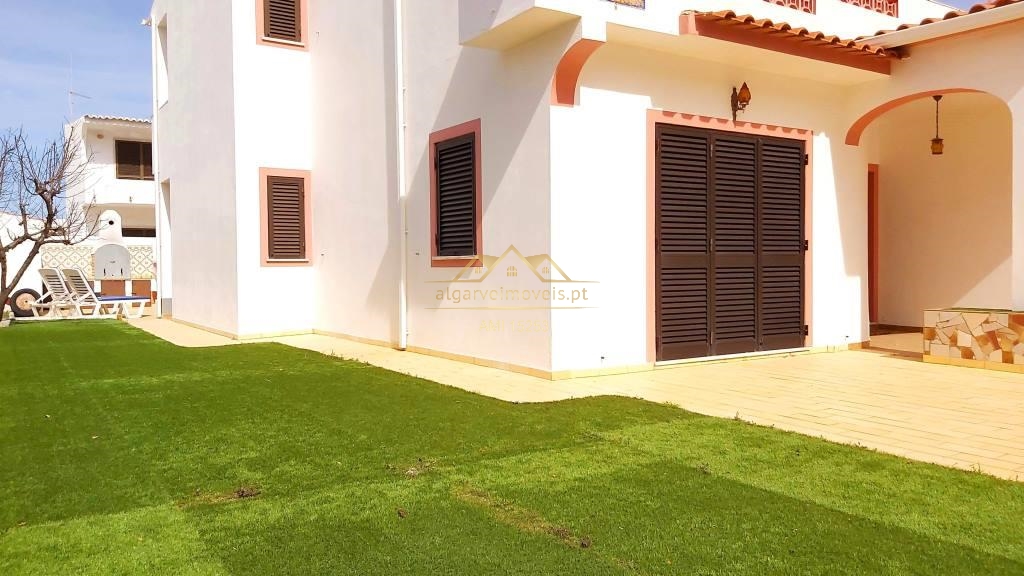 Façade Latérale Gauche