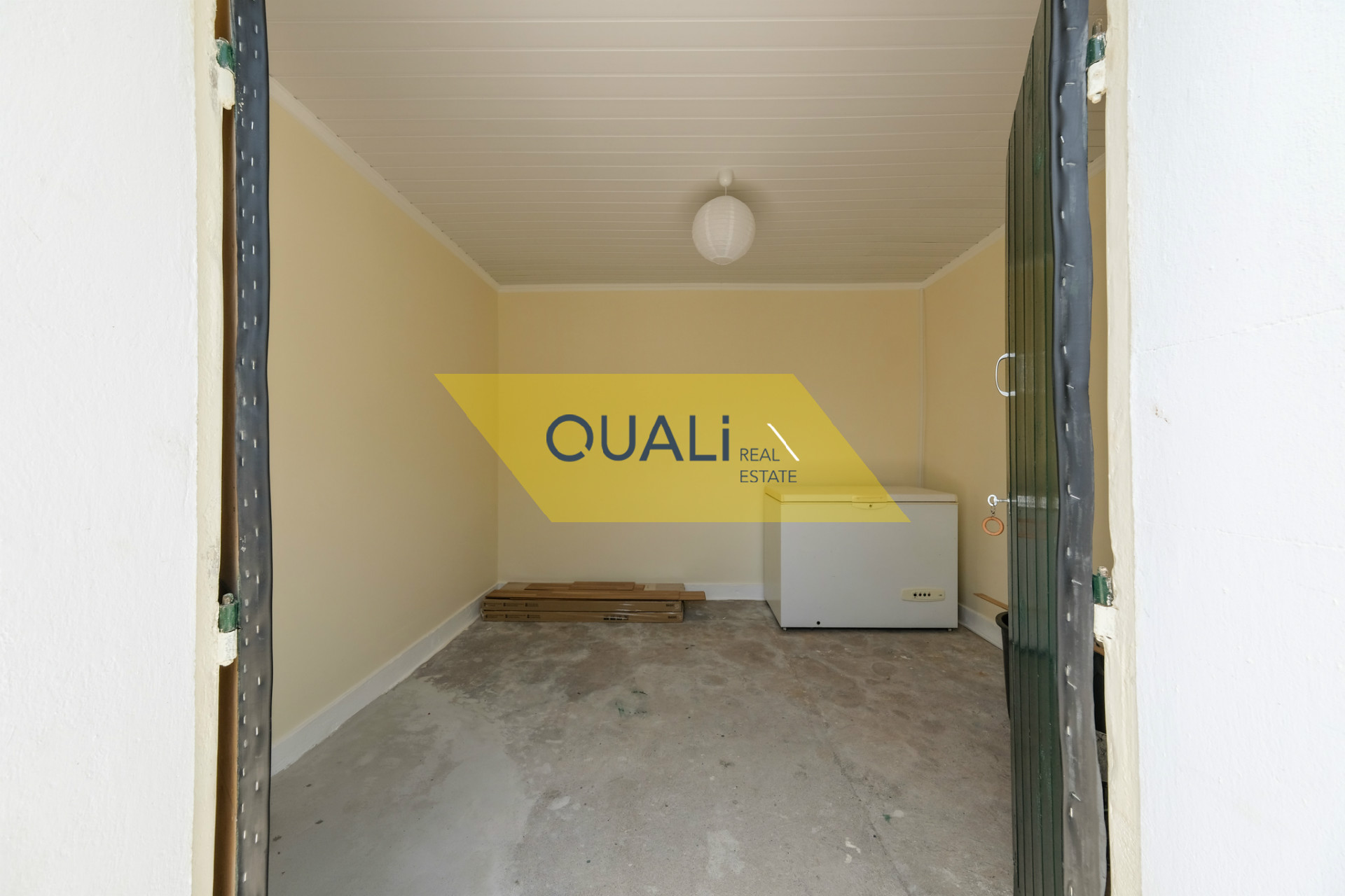 Detached house with 2 + 2 bedrooms - Calheta - Madeira Island- € 330.000,00