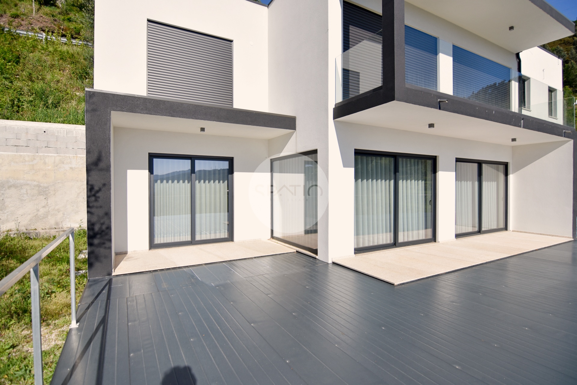 Moradia T2  NOVA - Caniçada * Gerês