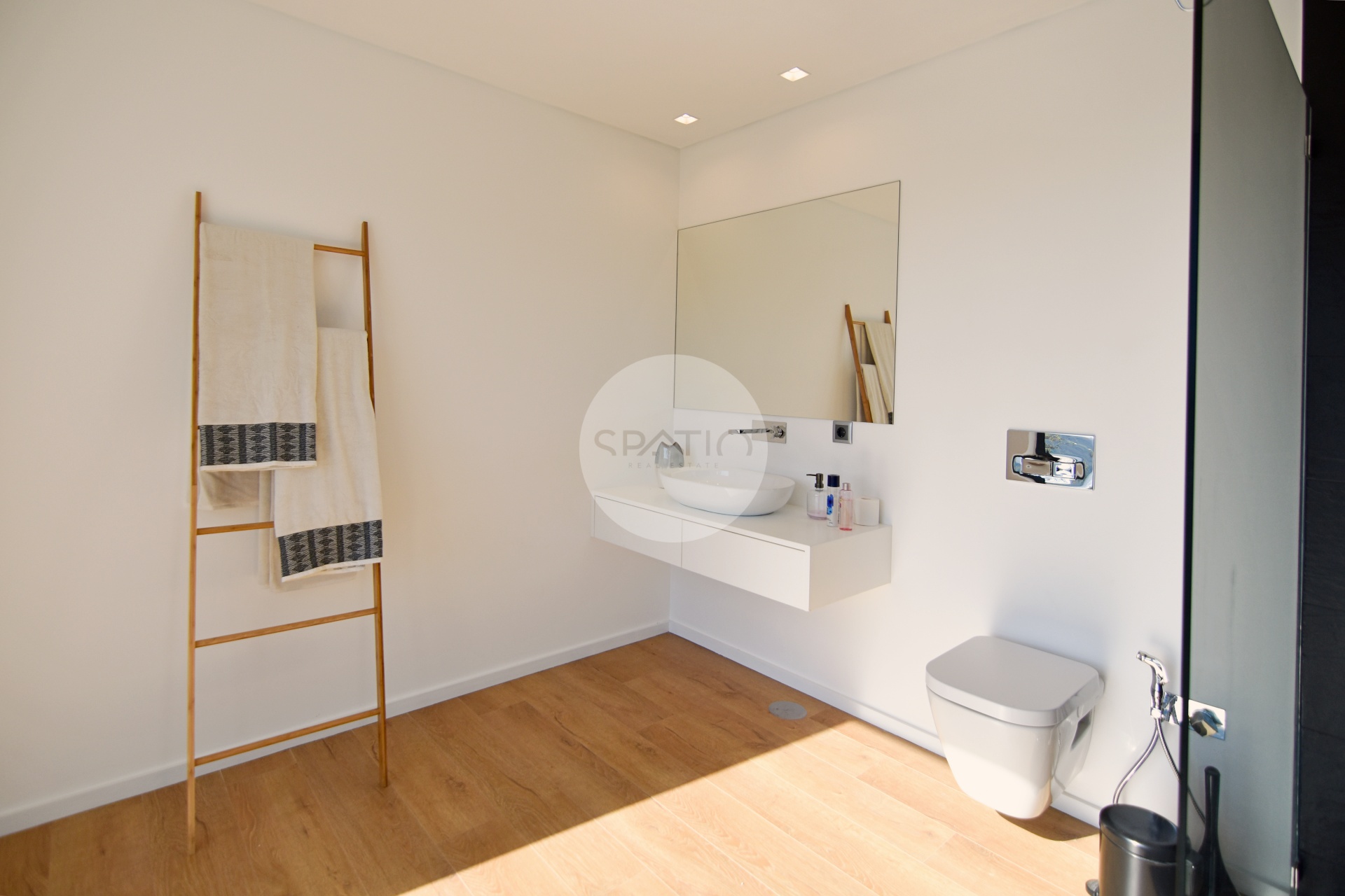 Moradia T2  NOVA - Caniçada * Gerês