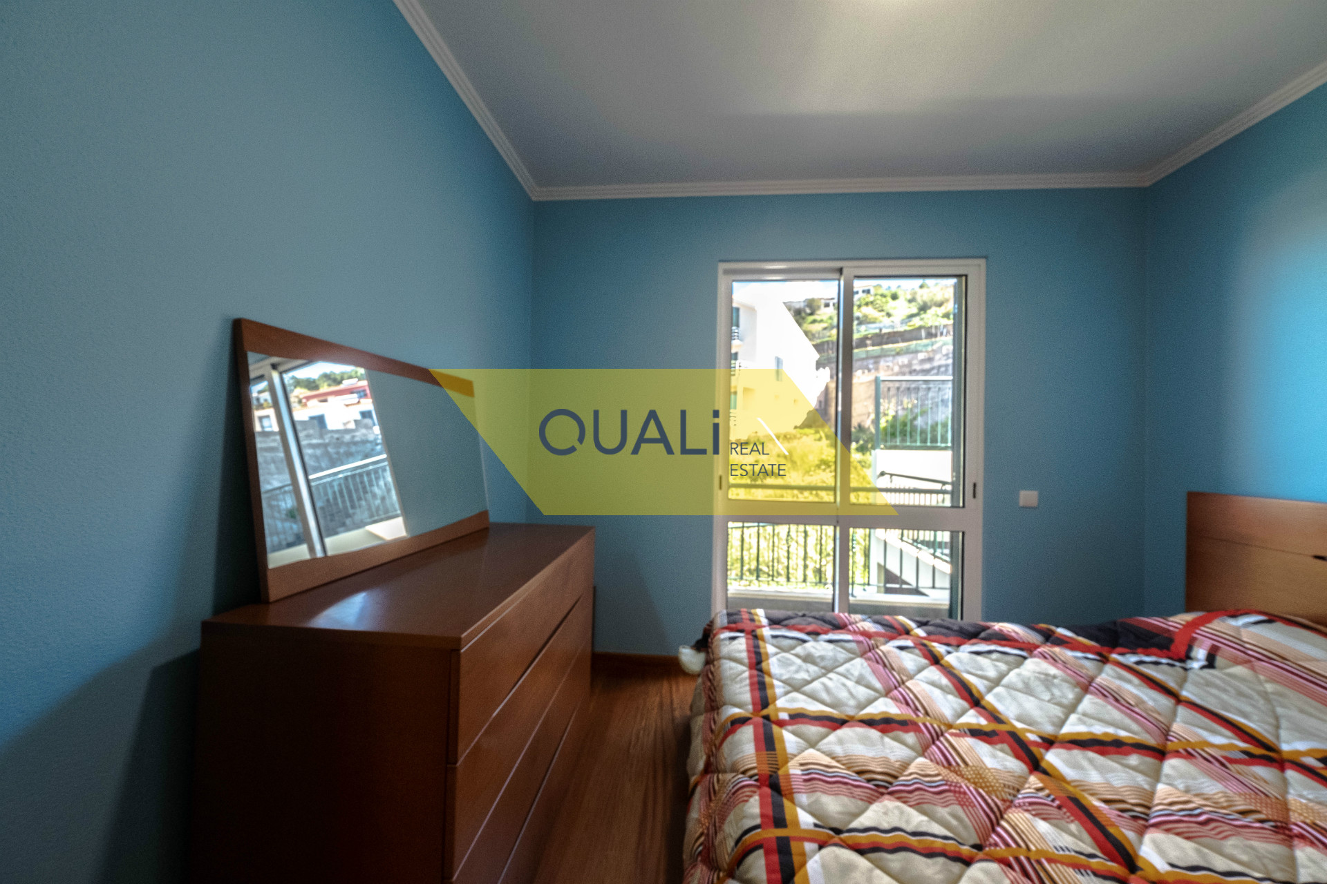 Moradia v3 com vista mar em Ribeira Brava - € 220.000,00