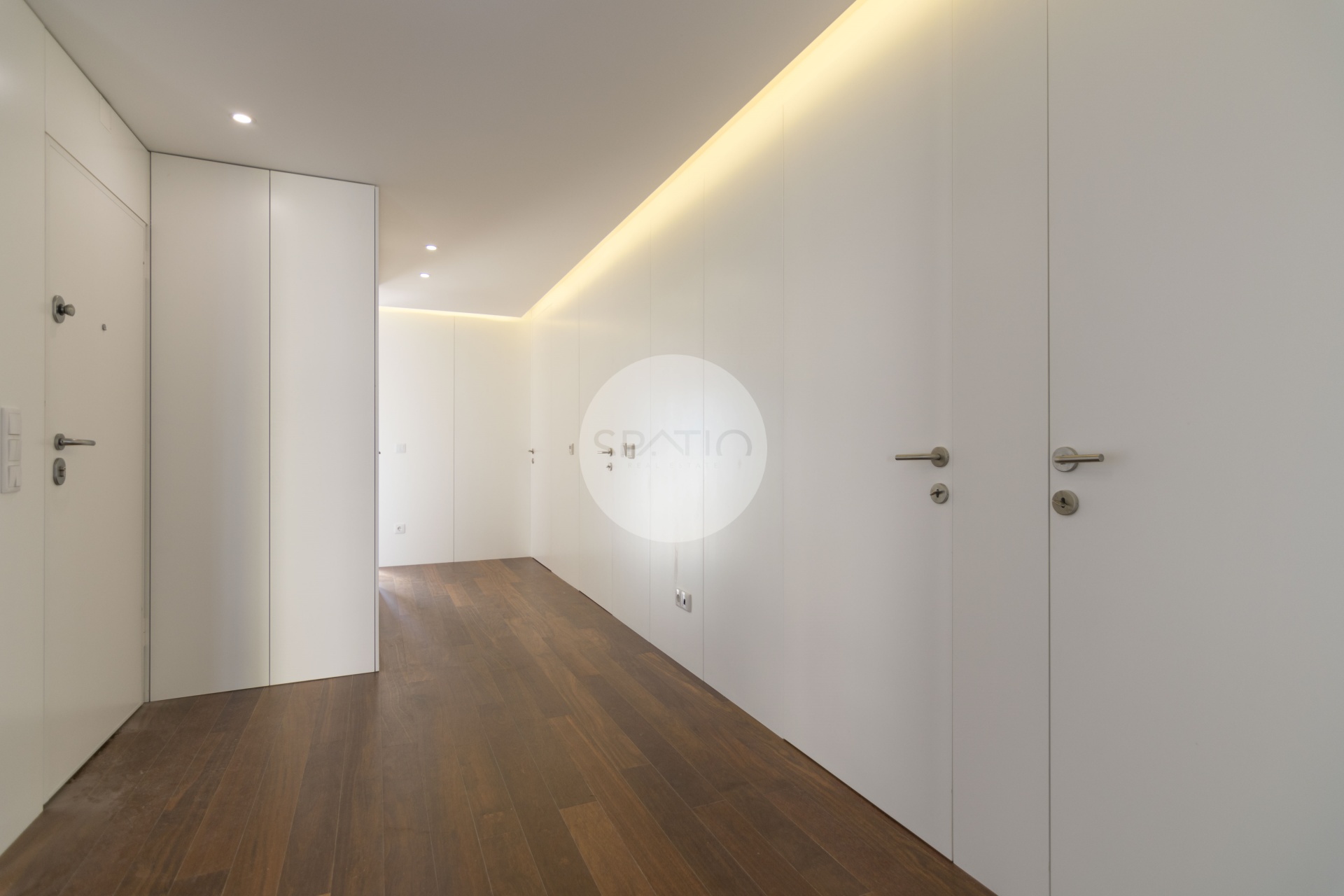 Apartamento T4 Novo * Rotunda da Boavista