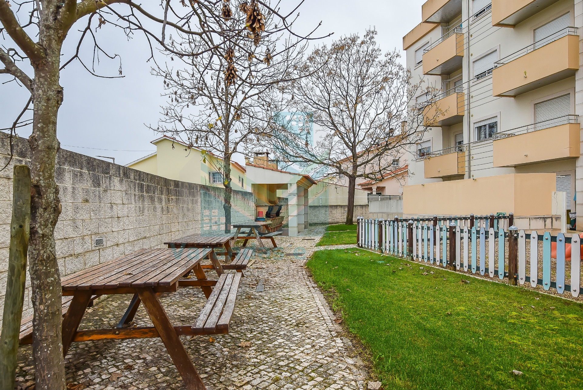 2 间卧室的公寓在门控社区在恩特龙卡门托