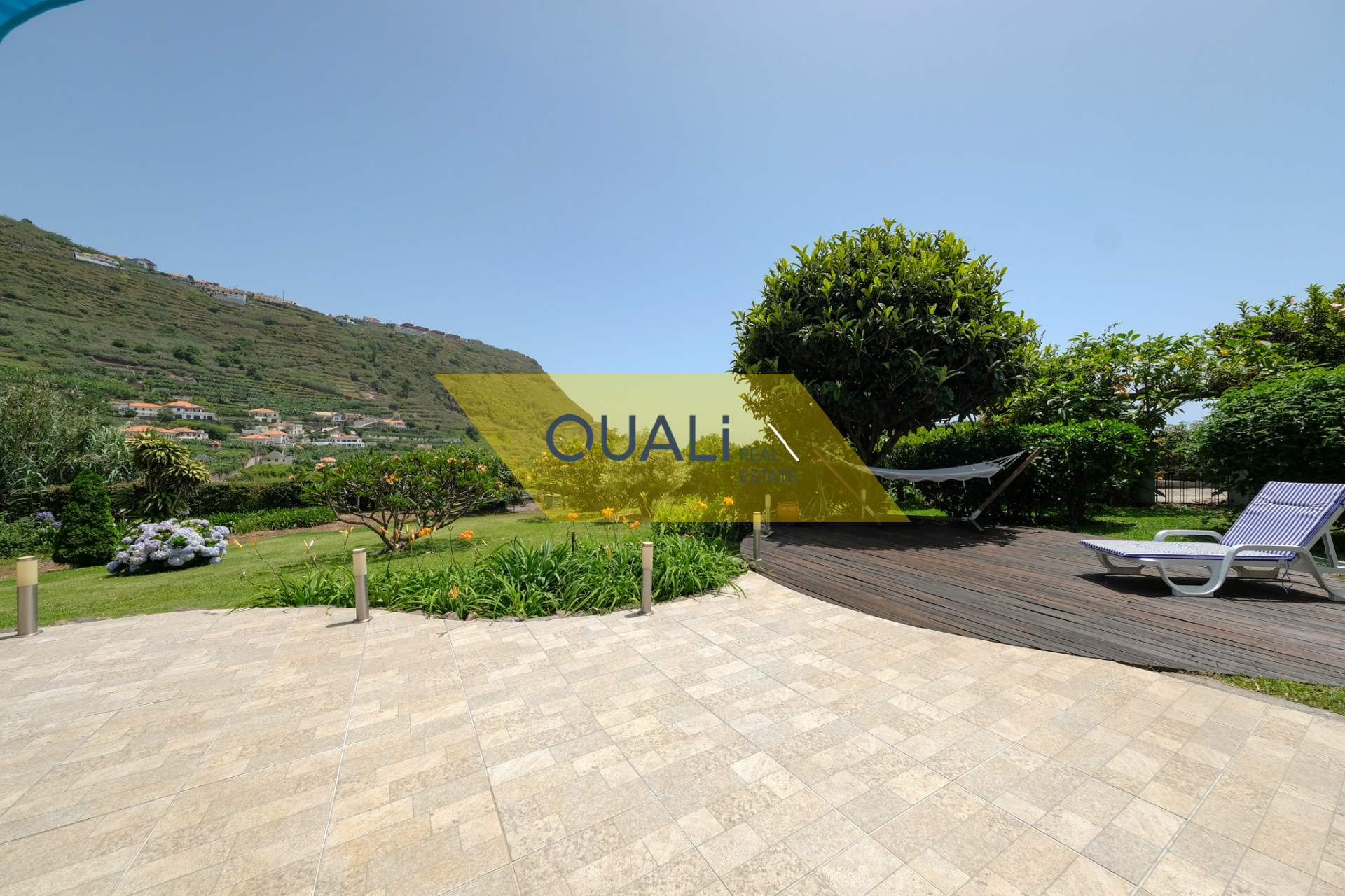 Detached house with 2 + 2 bedrooms - Calheta - Madeira Island- € 330.000,00