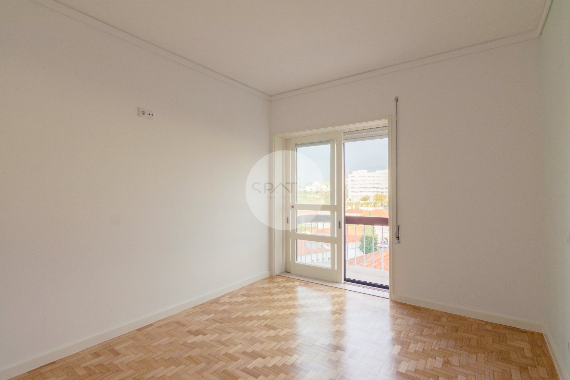 Apartamento T2 C/ Garagem Box * Devesas * V.N.Gaia