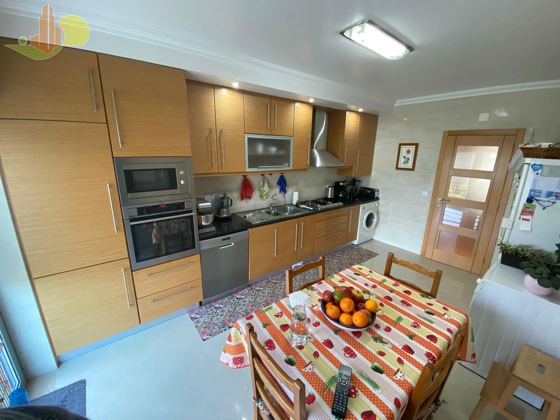 平2间双人间 1 Coimbra Figueira Da Foz 卖 0 Ref Agm 2928