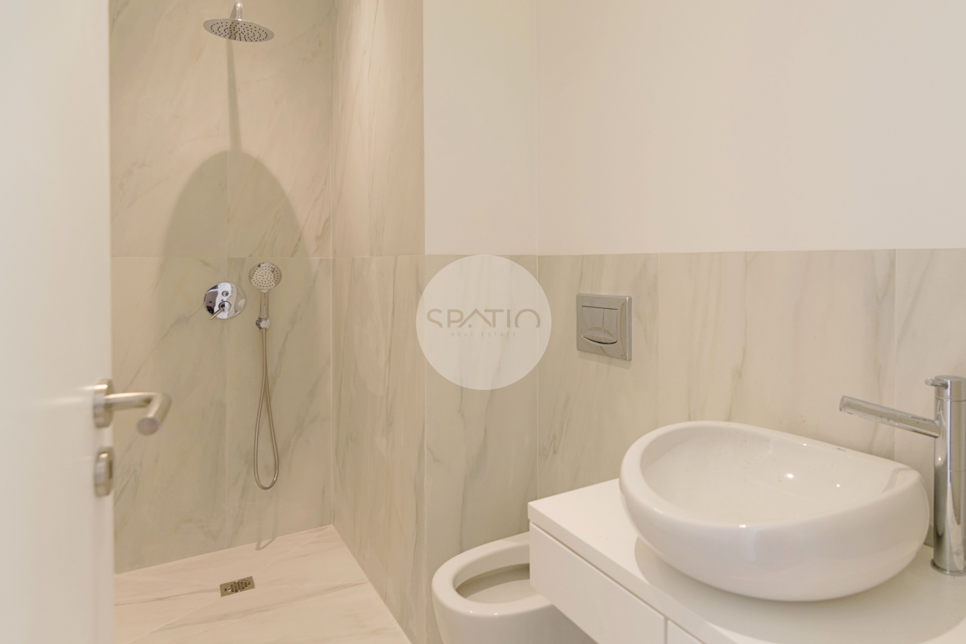 Apartamento T3 Renovado * Rotunda da Boavista