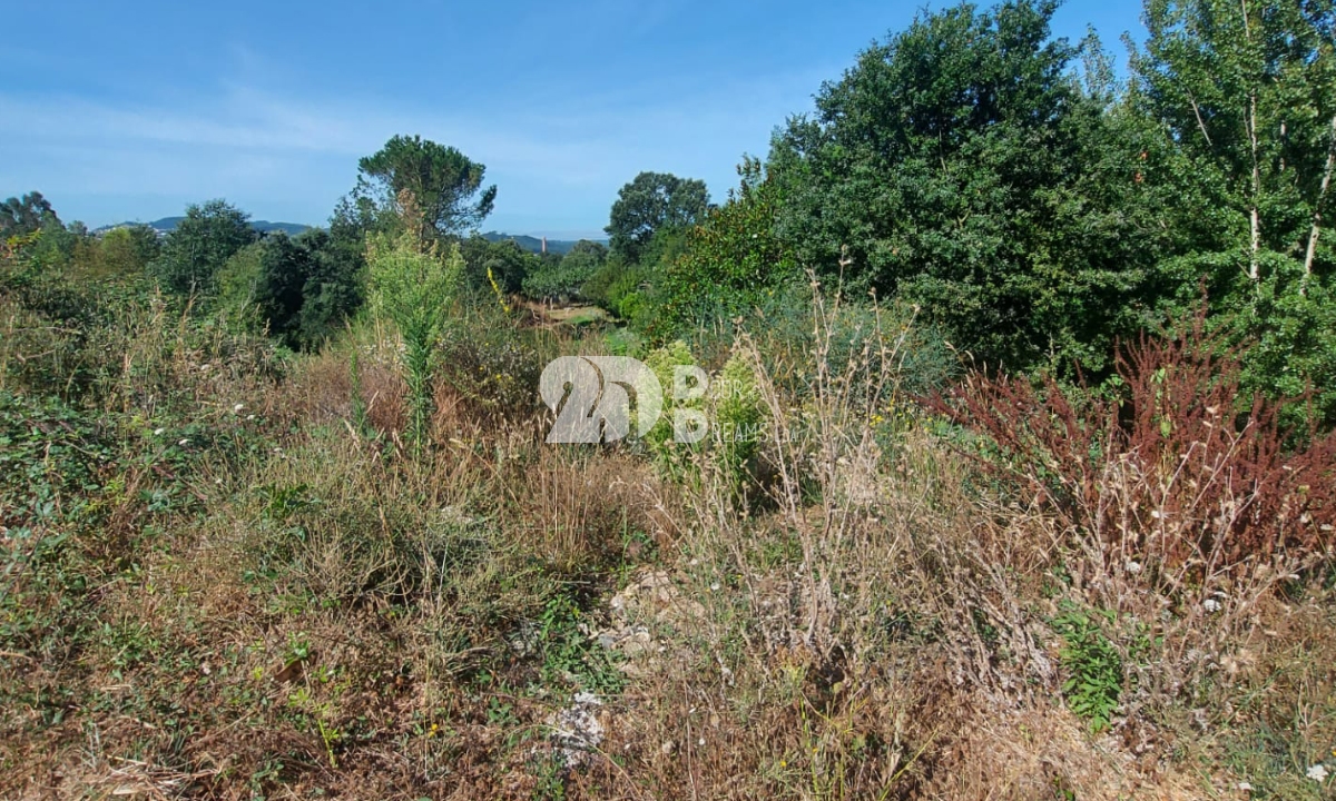 Lote de terreno Lemenhe