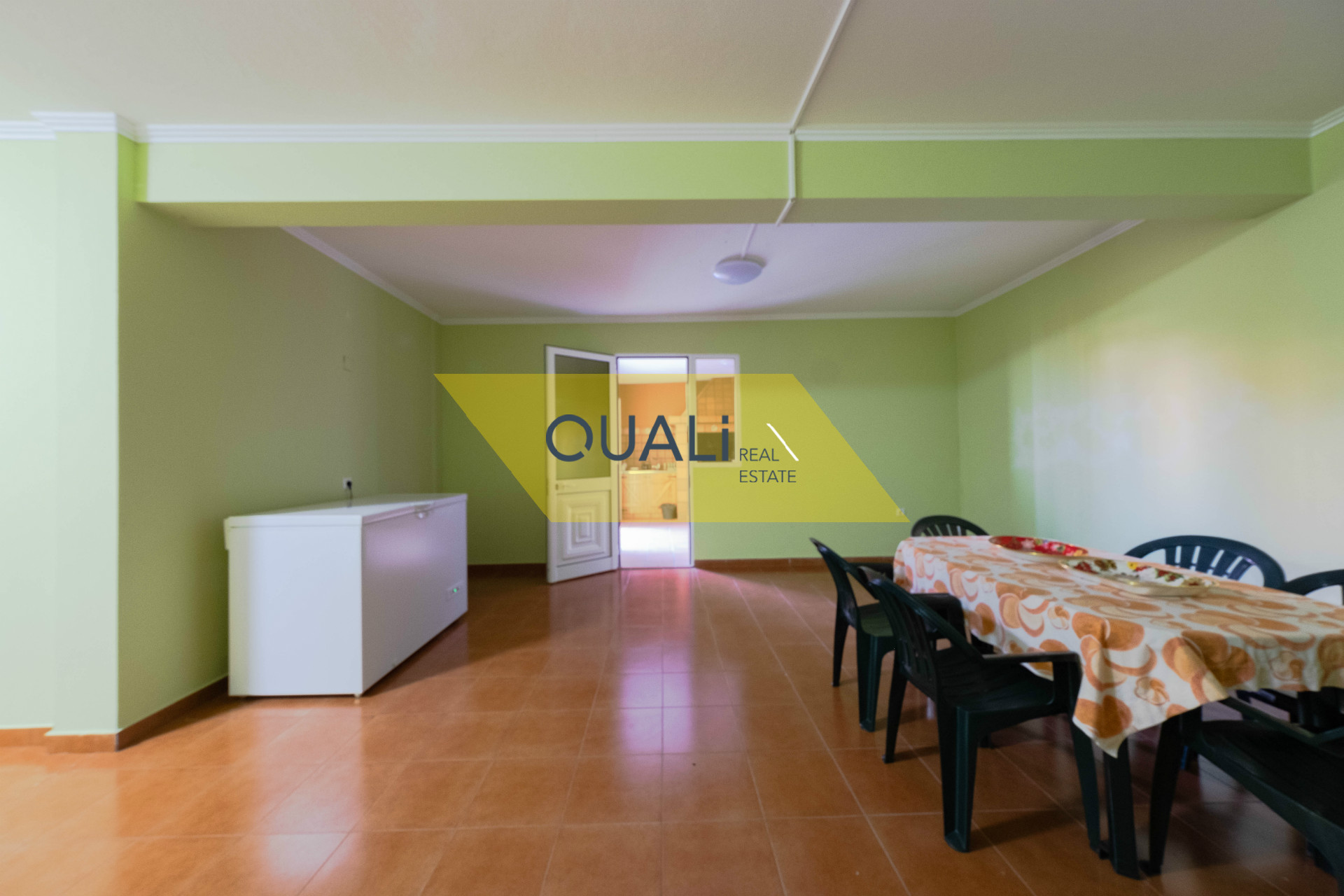 Moradia v3 com vista mar em Ribeira Brava - € 220.000,00