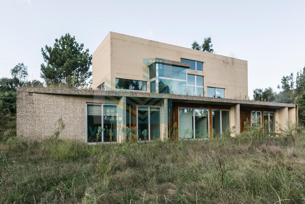 Haus T3 +1 in Santo Tirso