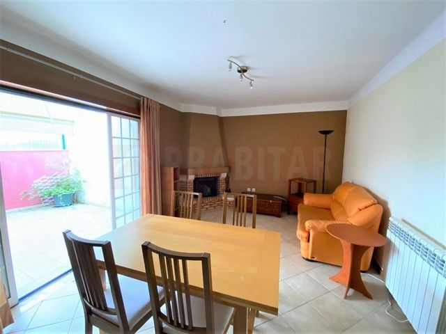  Moradia Geminada T4 em Assafarge