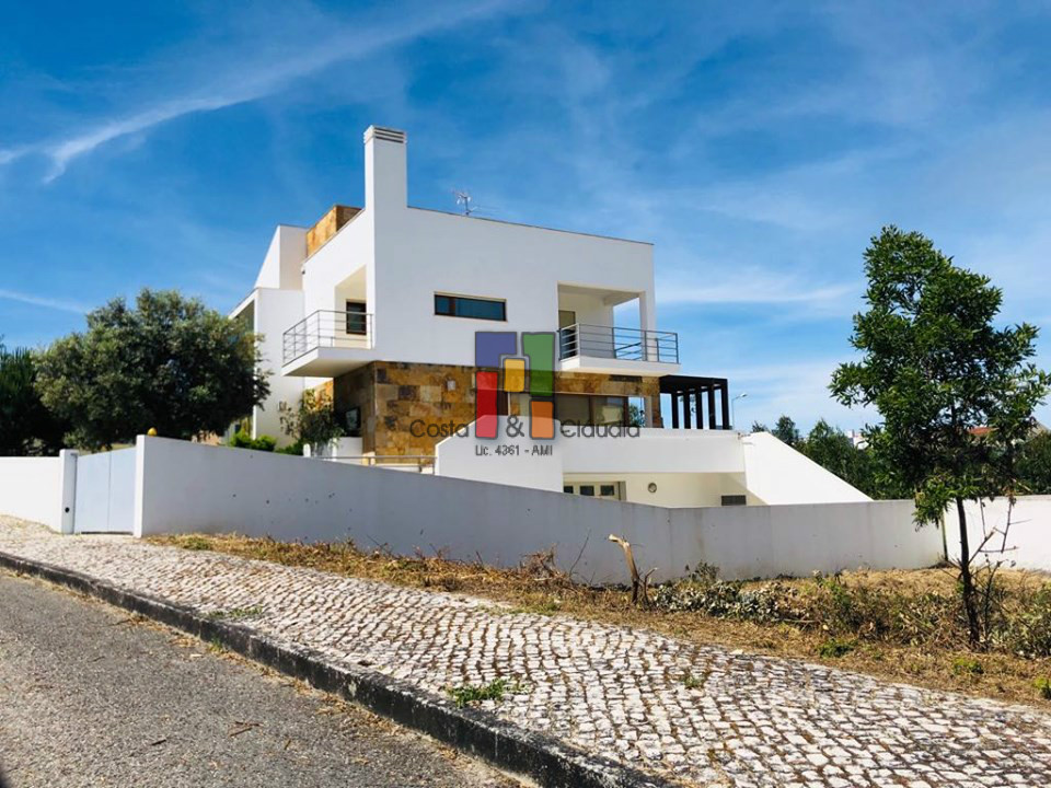 Real Estate building T3