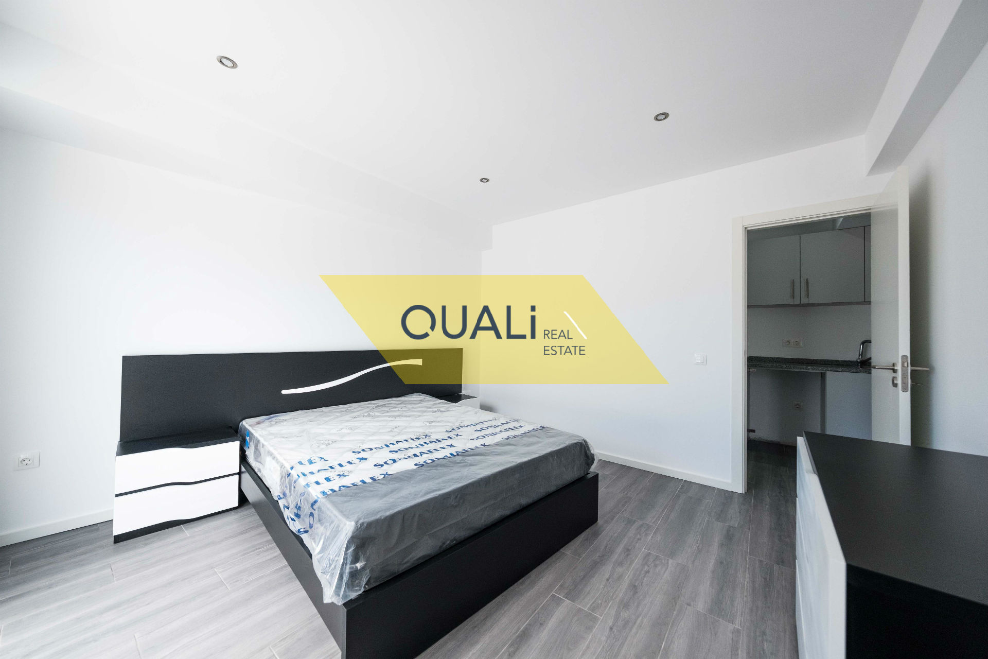 -Apartamento T1 no centro de Machico a dois minutos de zona balnear. €135.000,00