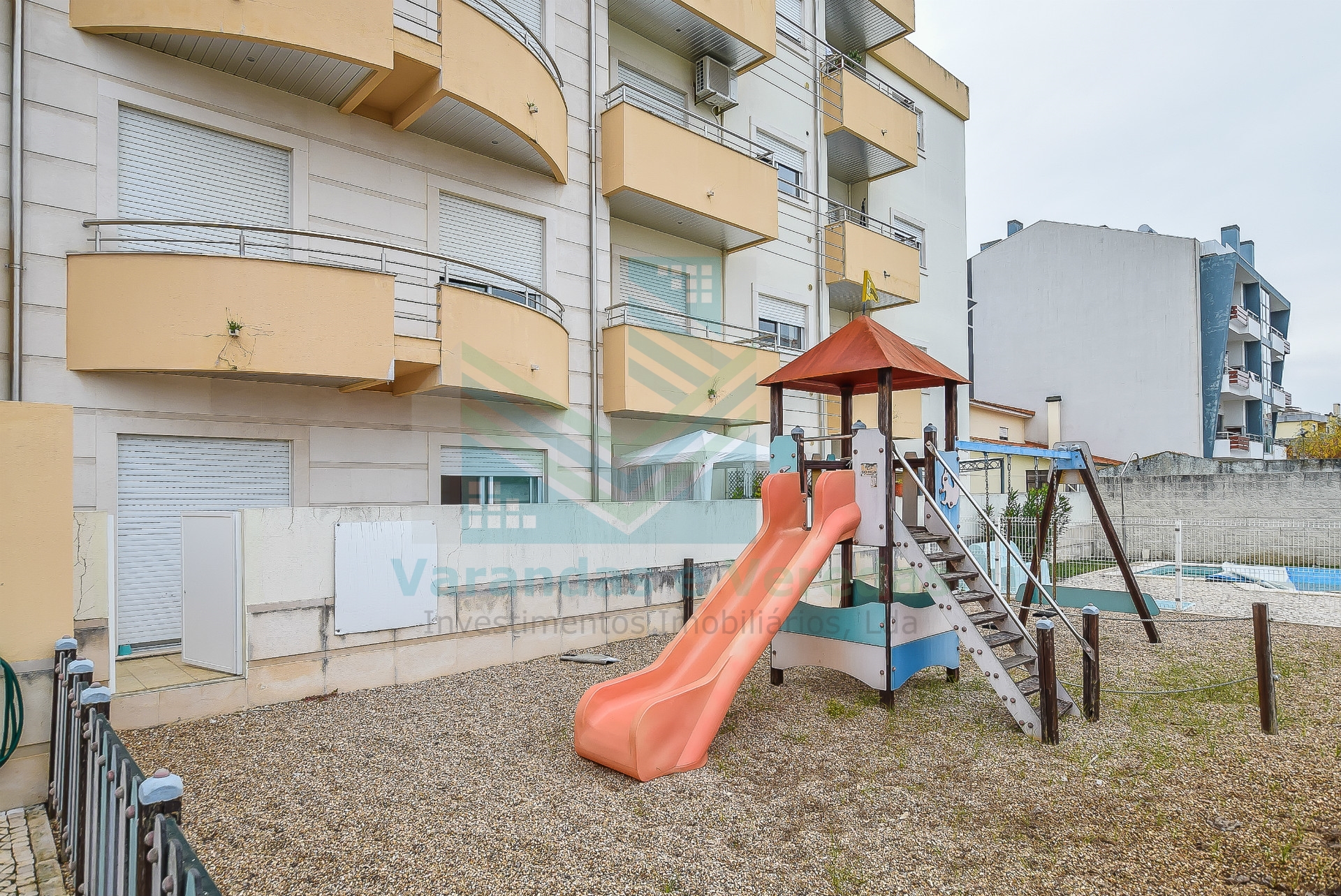 2 间卧室的公寓在门控社区在恩特龙卡门托