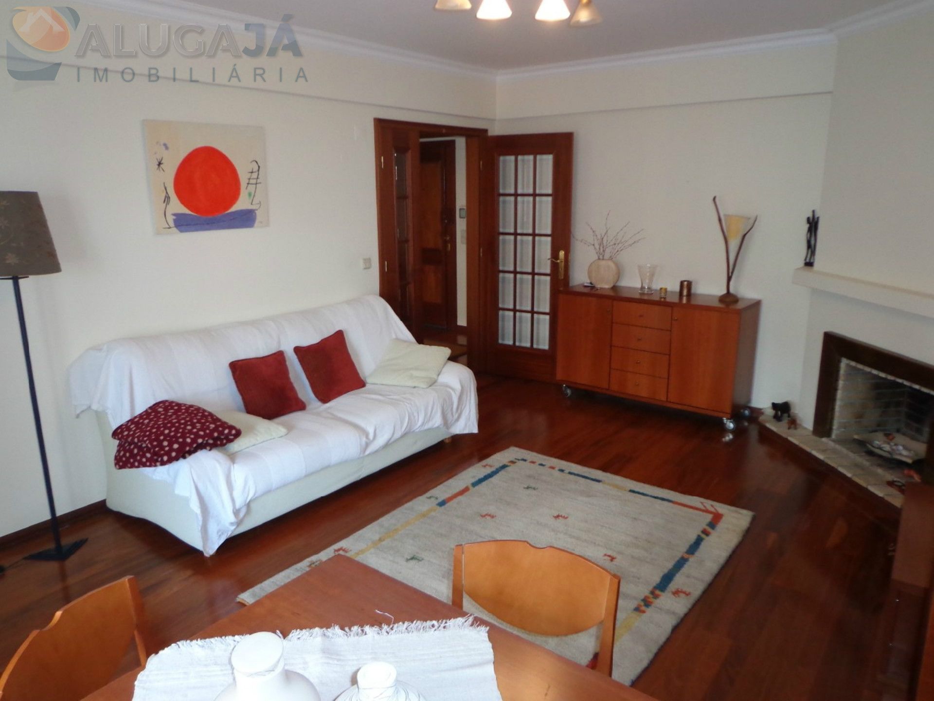 Apartamento T2 em São Marcos com boas áreas, perto do Pingo Doce