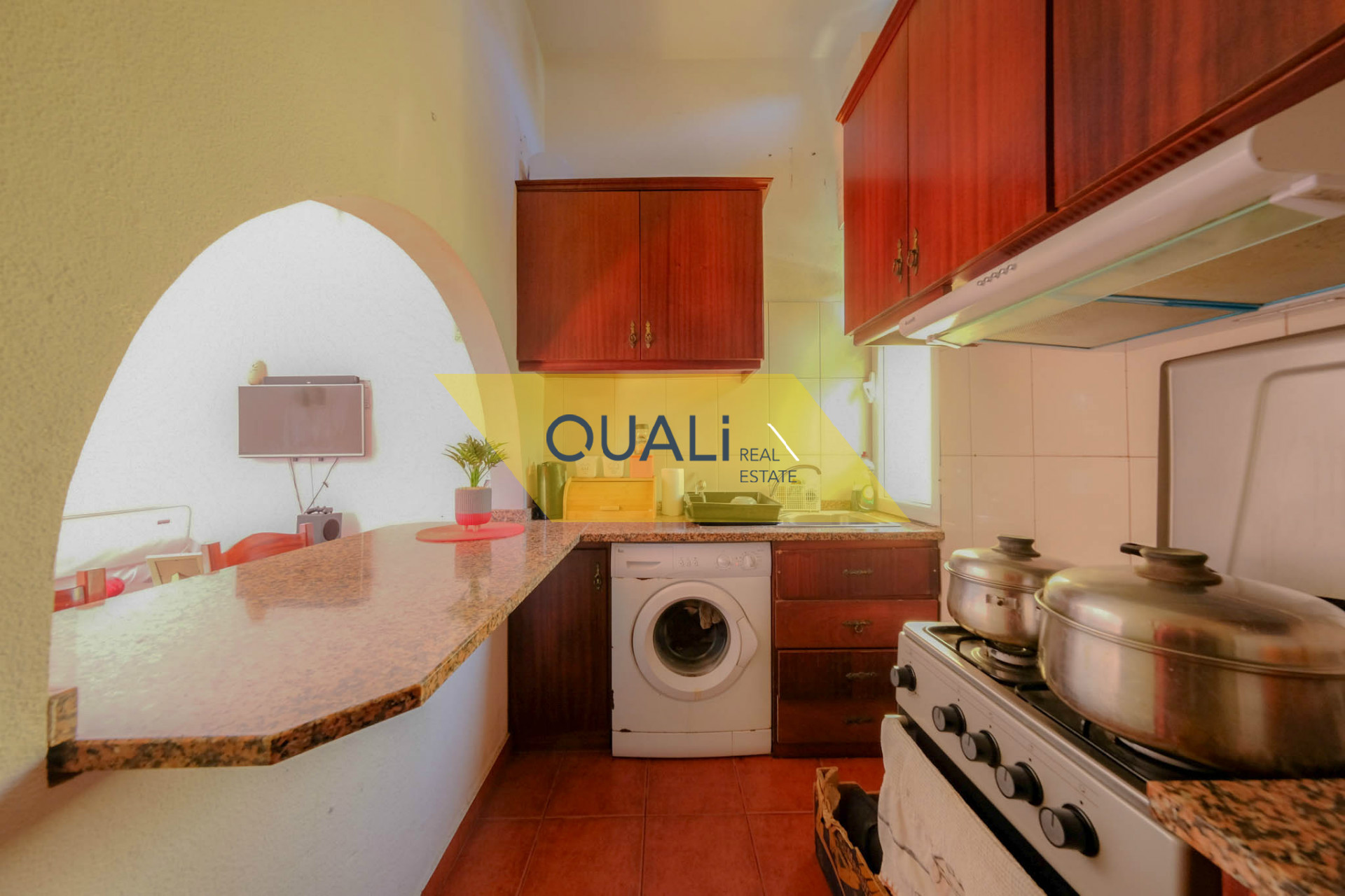 moradia t3 em ponta do sol a beira de estrada pronta habitar € 96.000