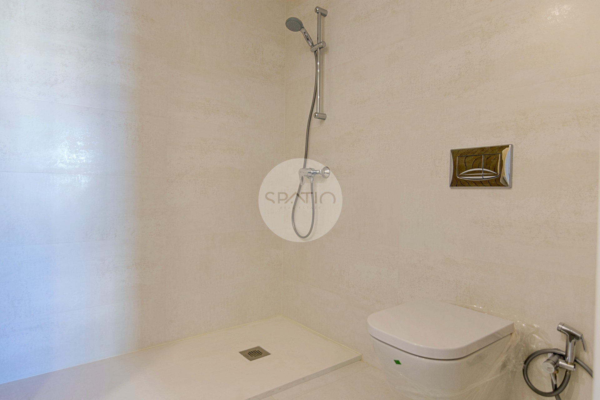 Apartamento T4 Novo * Rotunda da Boavista