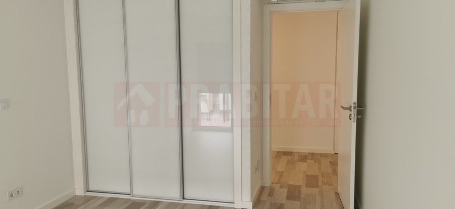 Apartamento T5 Novo em Santa Clara
