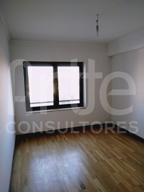 Wohnung 4+1/2 Schlafzimmer