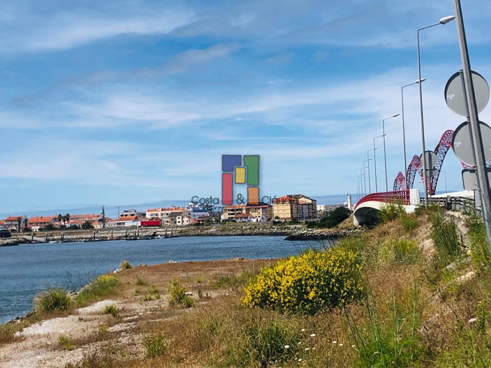 Real Estate building T3