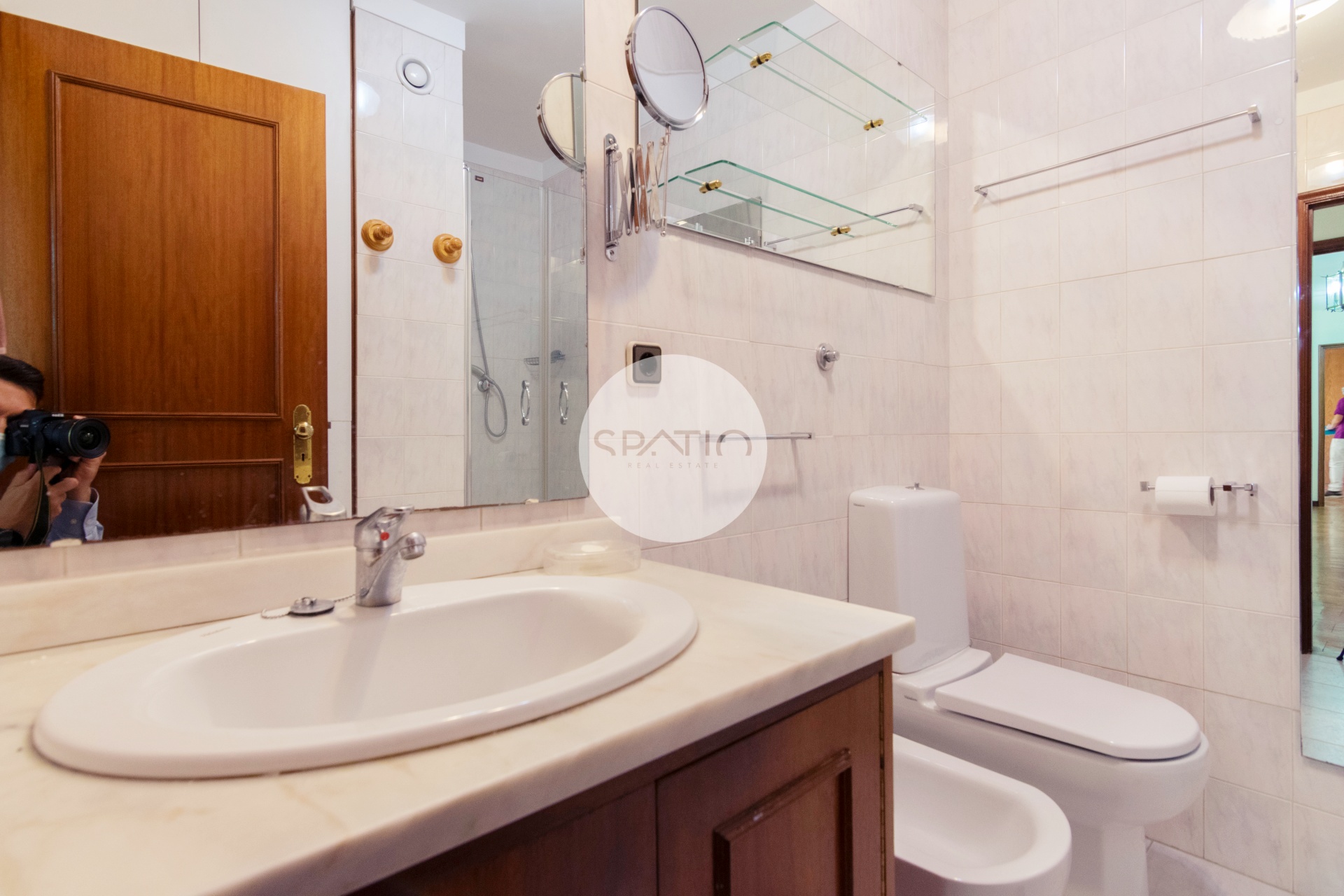 Apartamento T4 * Rua Oliveira Monteiro