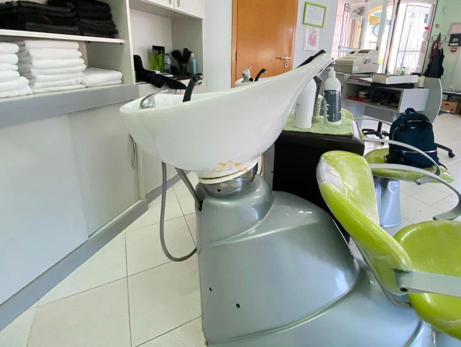 Hair Salon in the city of Loulé - with an excellent location